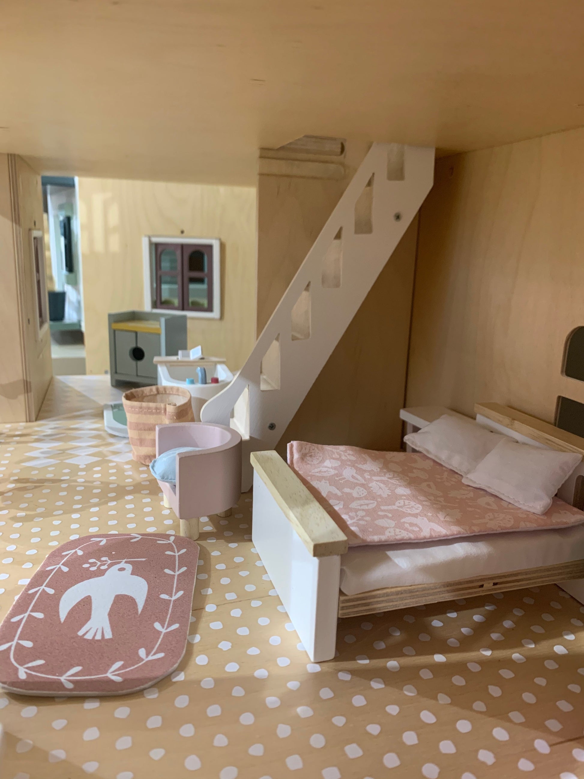 Dolls House Bedroom Furniture - REGN