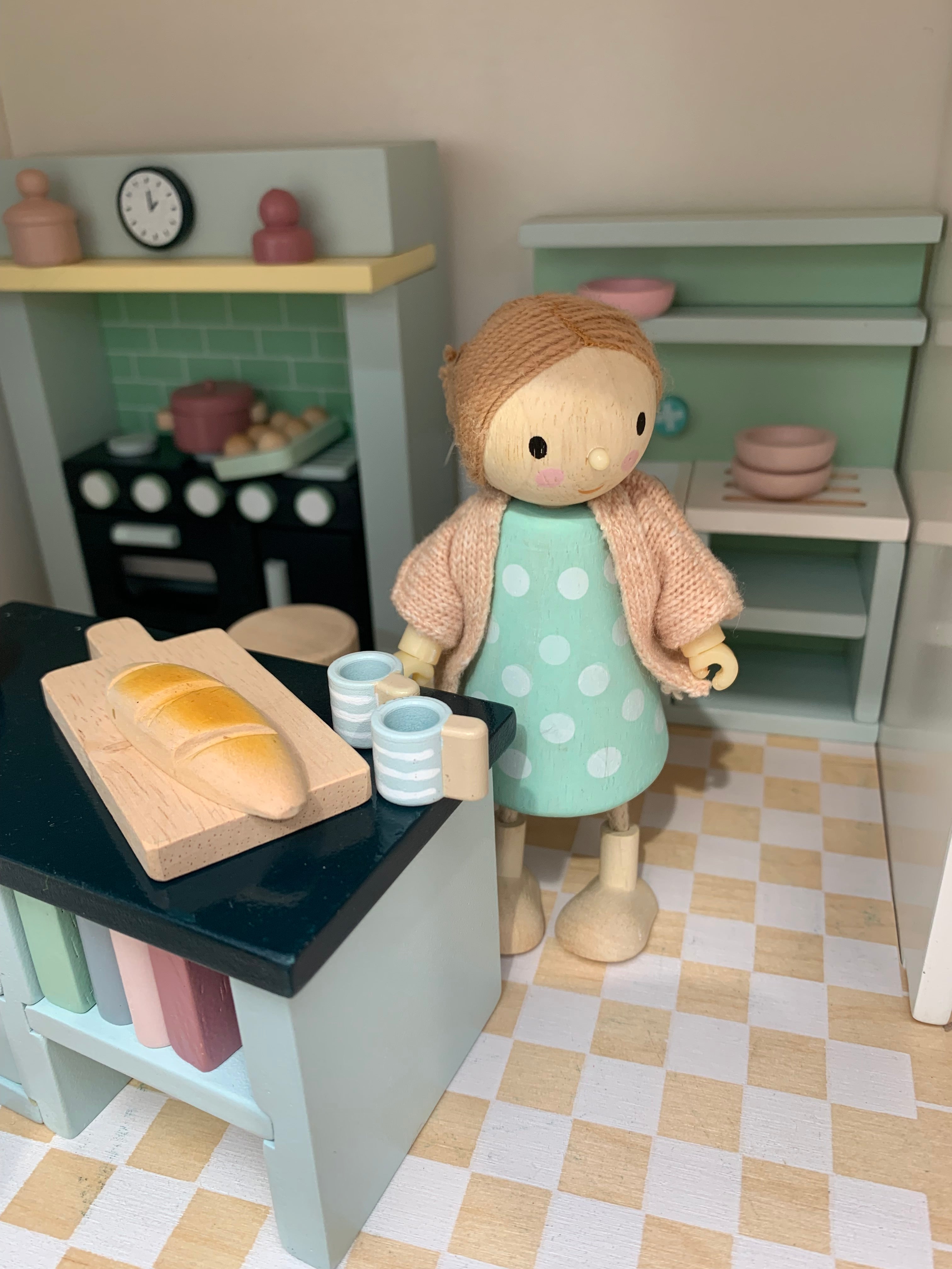 Dolls House Kitchen Furniture - REGN