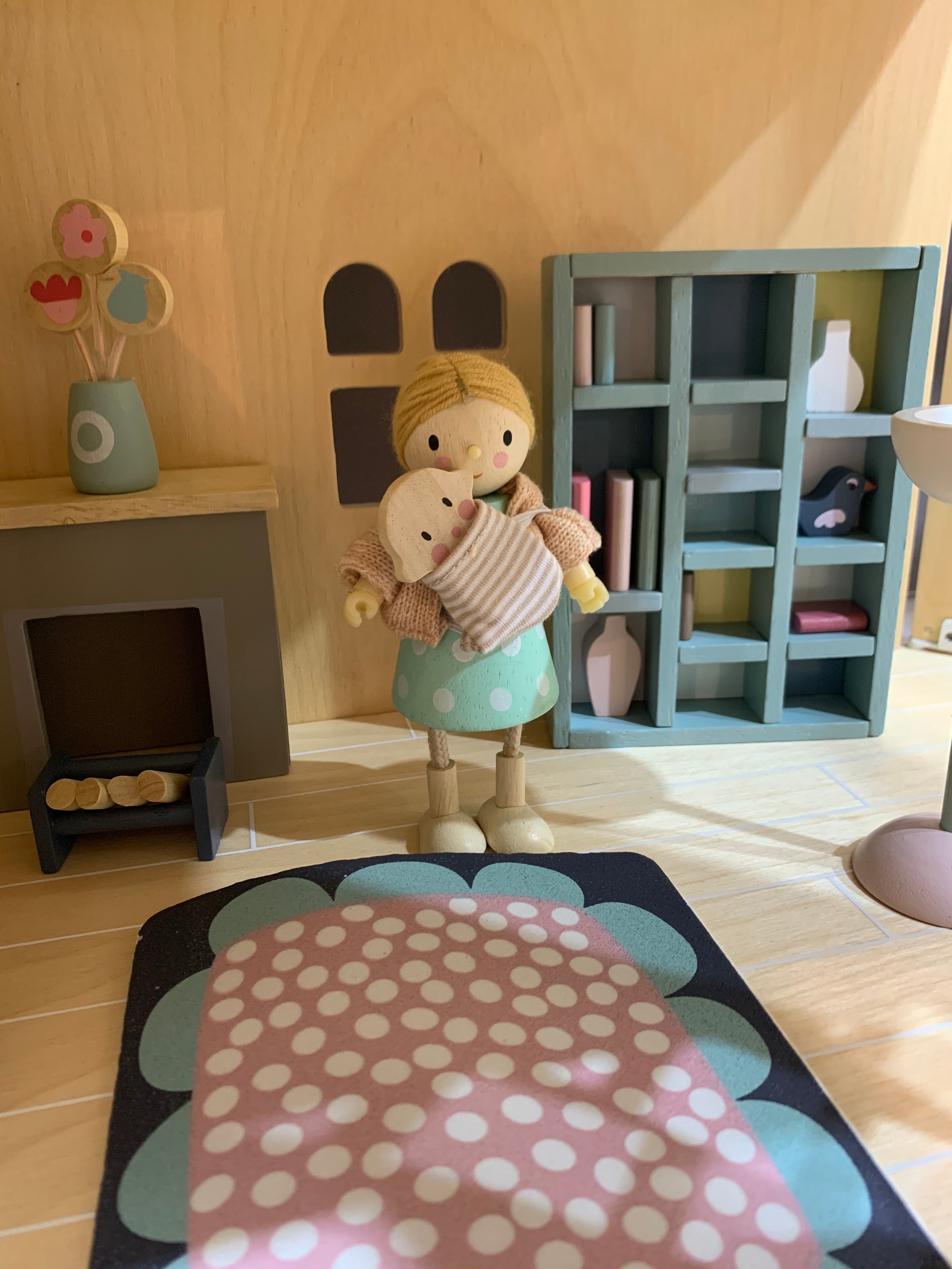 Dolls House Sitting Room Furniture - REGN