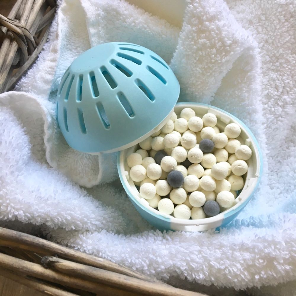 ECOEGG Laundry Egg Washing Detergent Refill Pellets Fresh Linen - Plastic Free Eco Washing Egg, 50 Washes - REGN