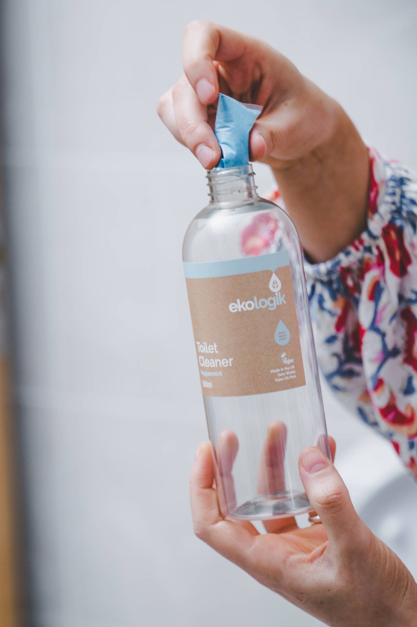 Ekologik Plastic - Free Toilet Cleaner Bottle & Refill Pod | Thickened Formula - REGN