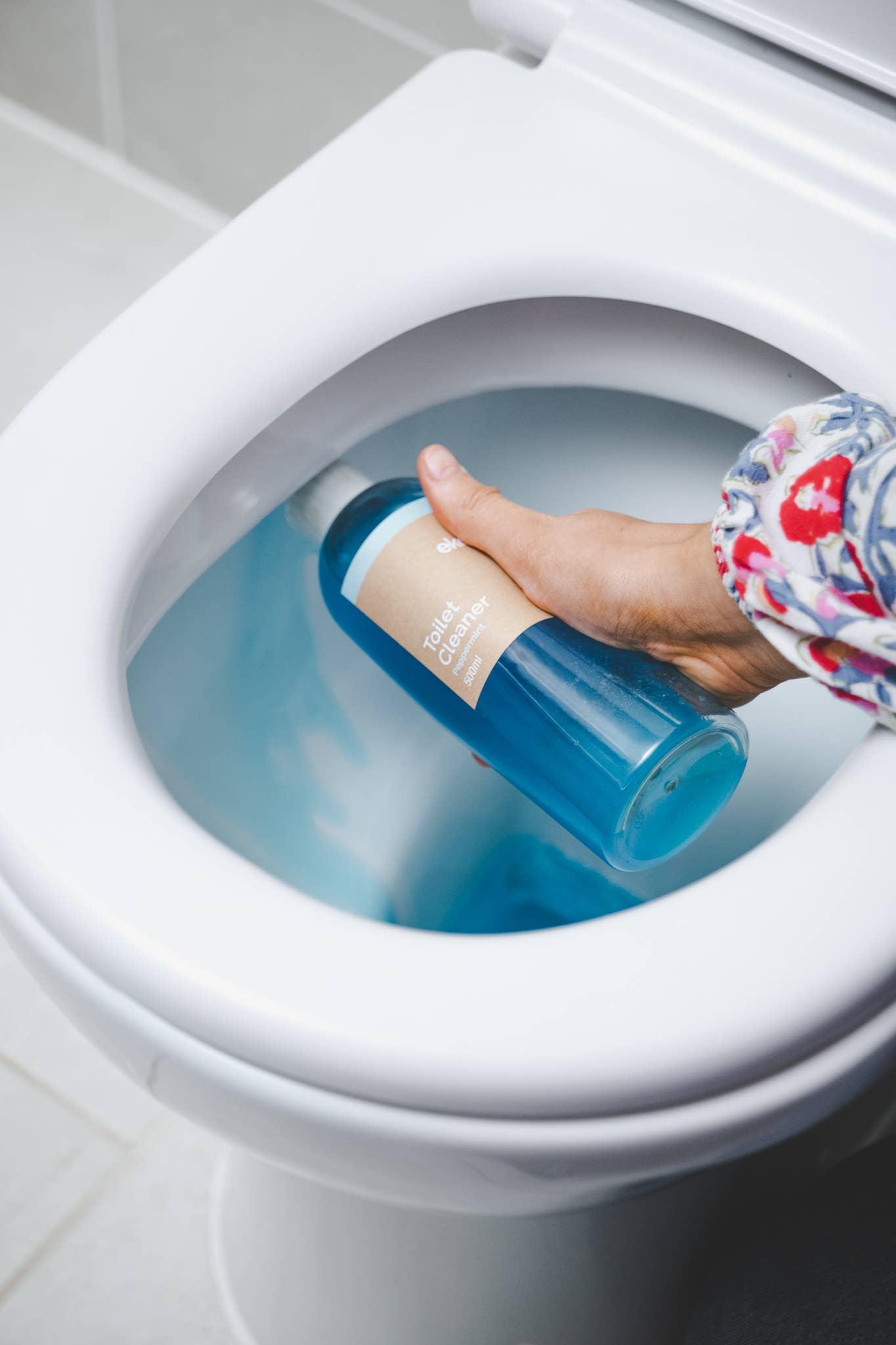 Ekologik Plastic - Free Toilet Cleaner Pods | Thickened Descaler Refills - REGN