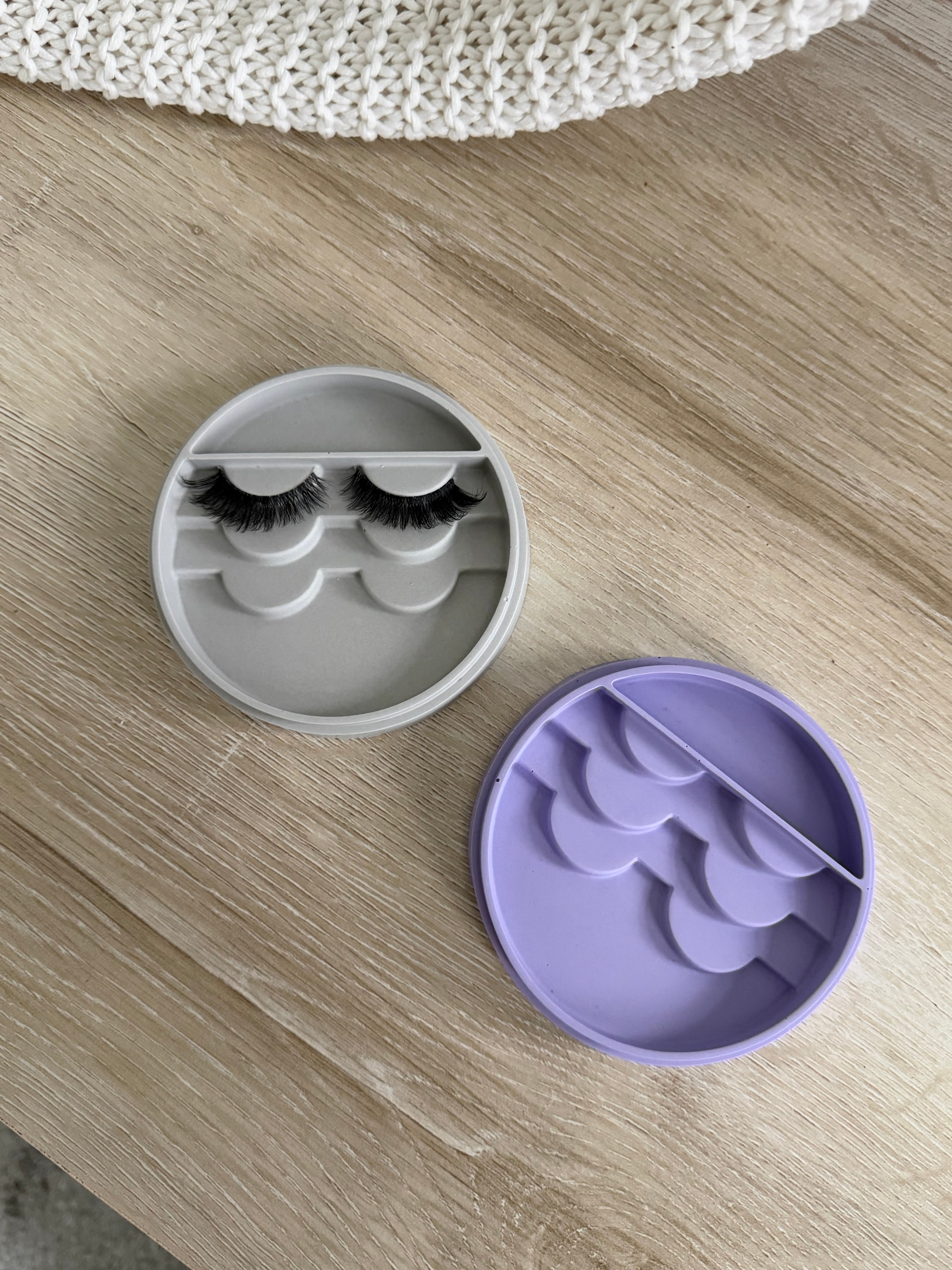 Eyelash Holder - REGN