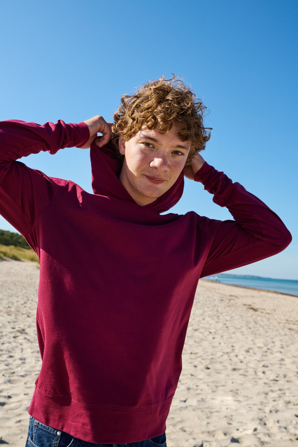 Fairtrade Organic T-shirt Hoodie: Unisex - REGN