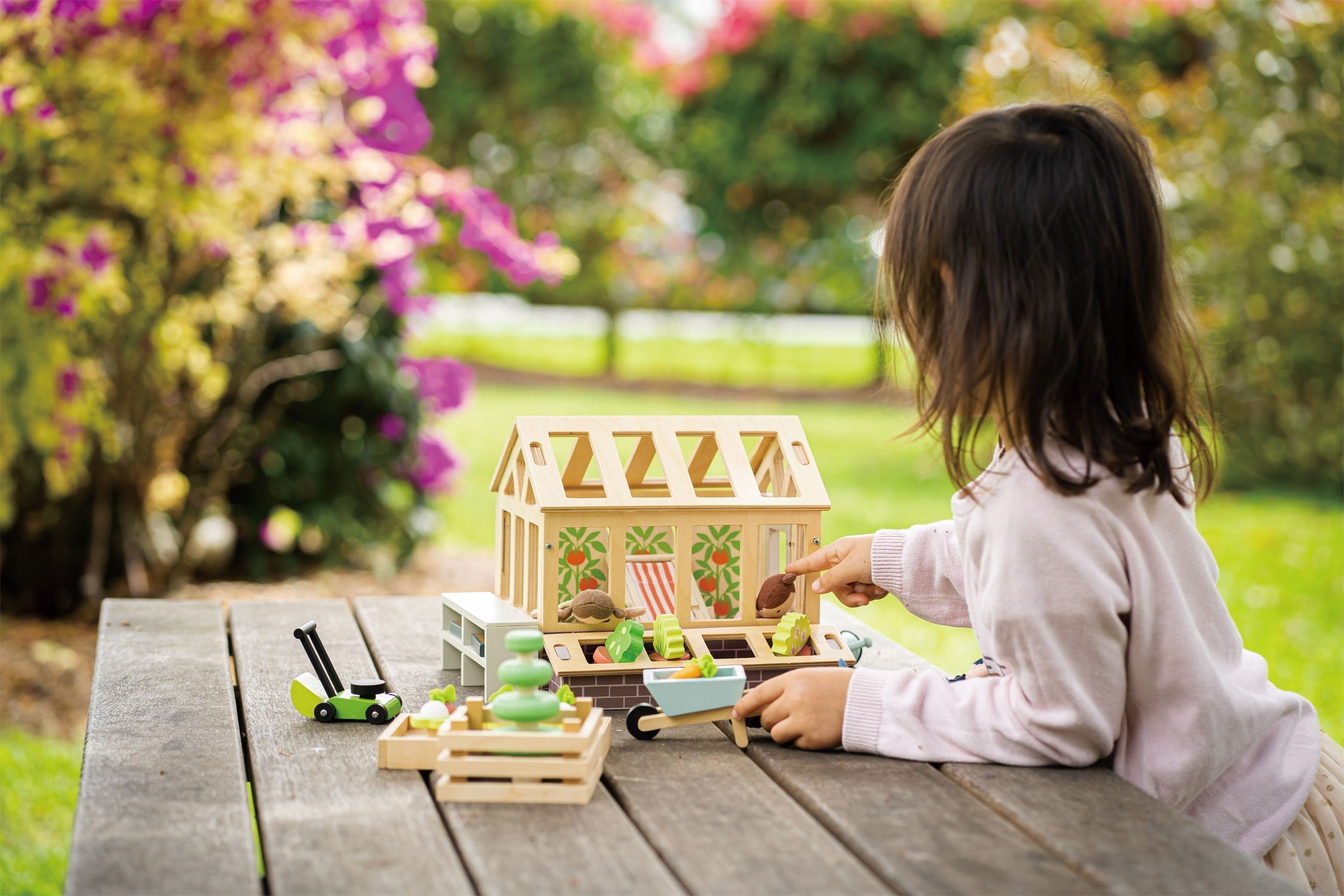 Greenhouse and Garden Set - REGN