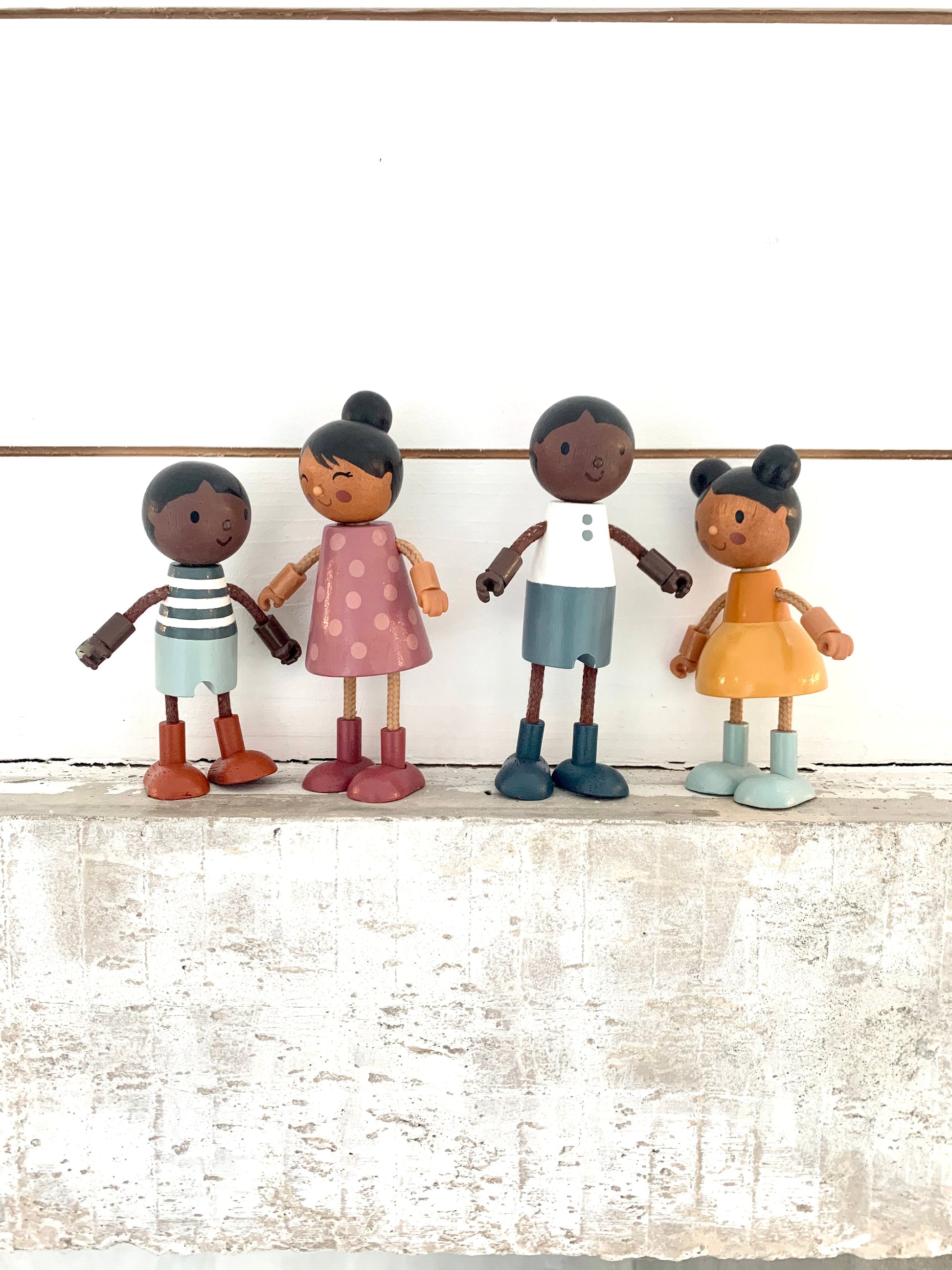 Hummingbird Doll Family - REGN
