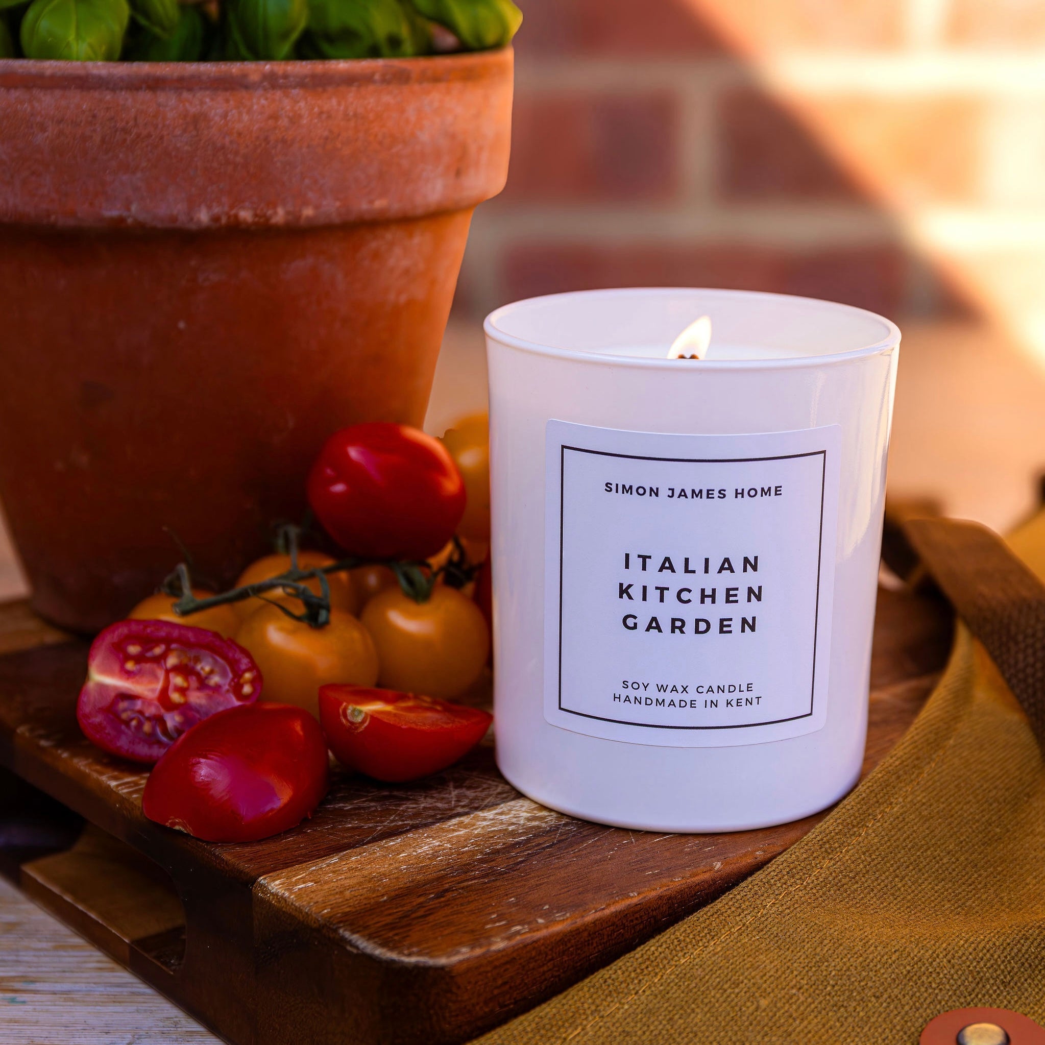 Italian Kitchen Garden Candle - Luxury Soy Wax - Botanical Candle - REGN