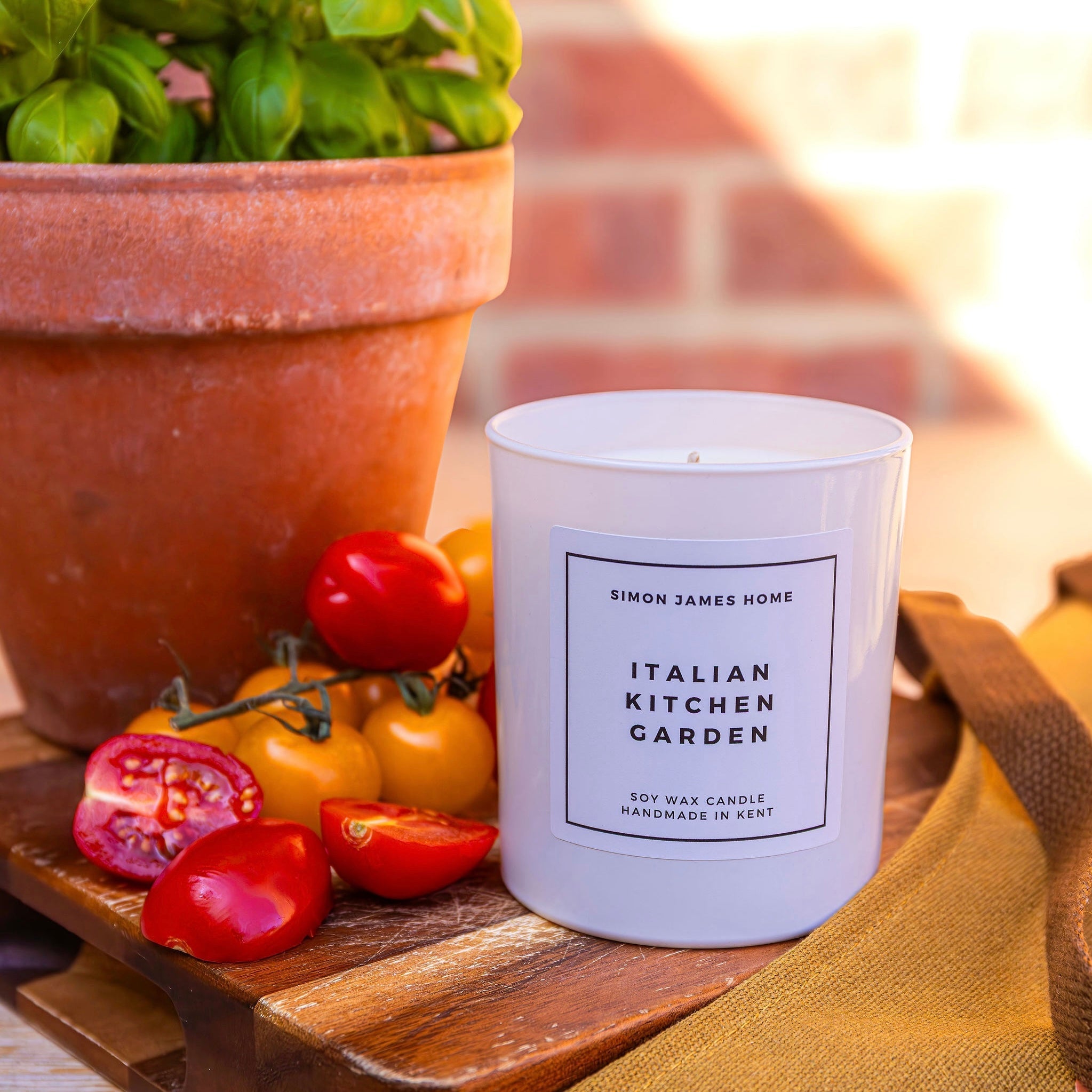 Italian Kitchen Garden Candle - Luxury Soy Wax - Botanical Candle - REGN