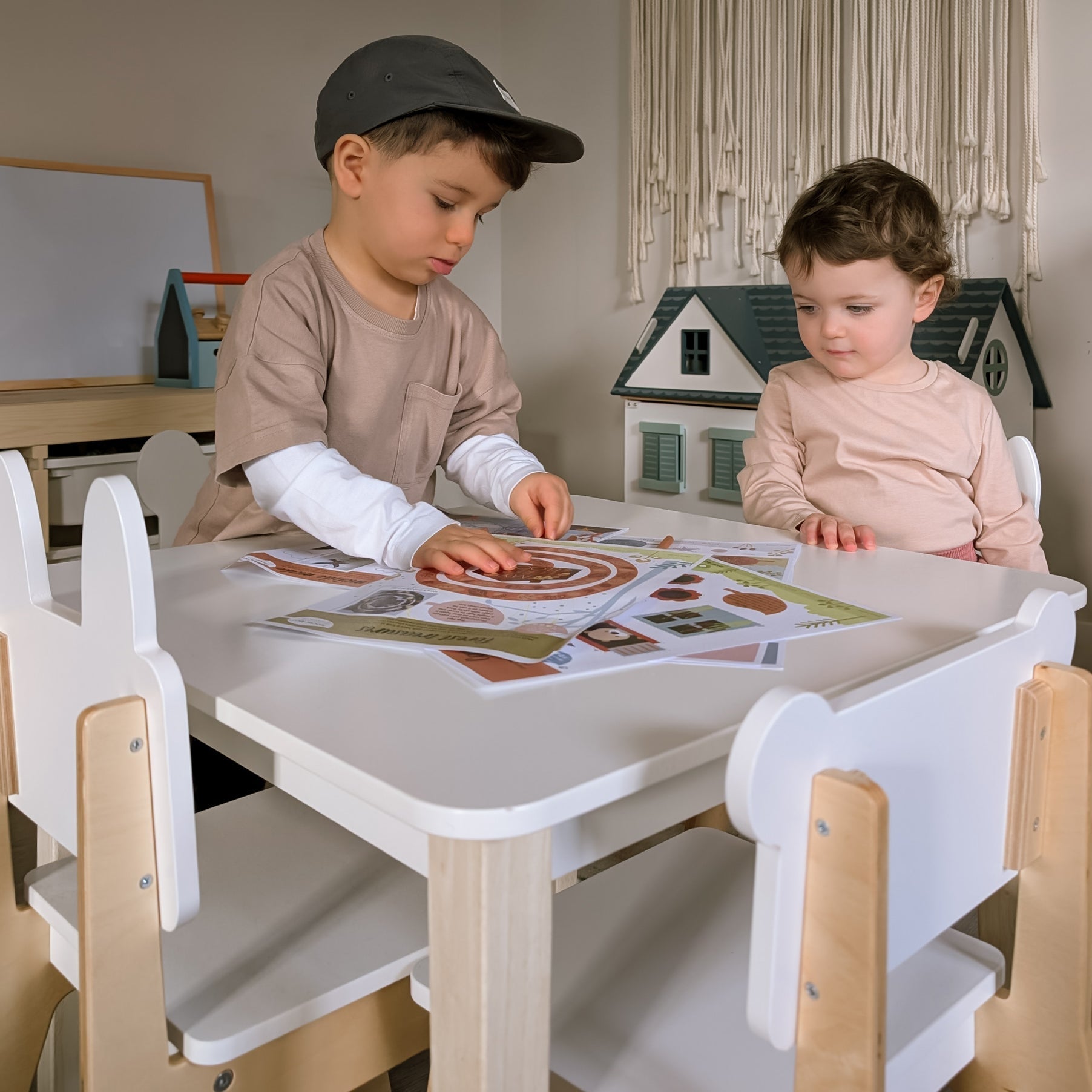 Kid's Table - REGN
