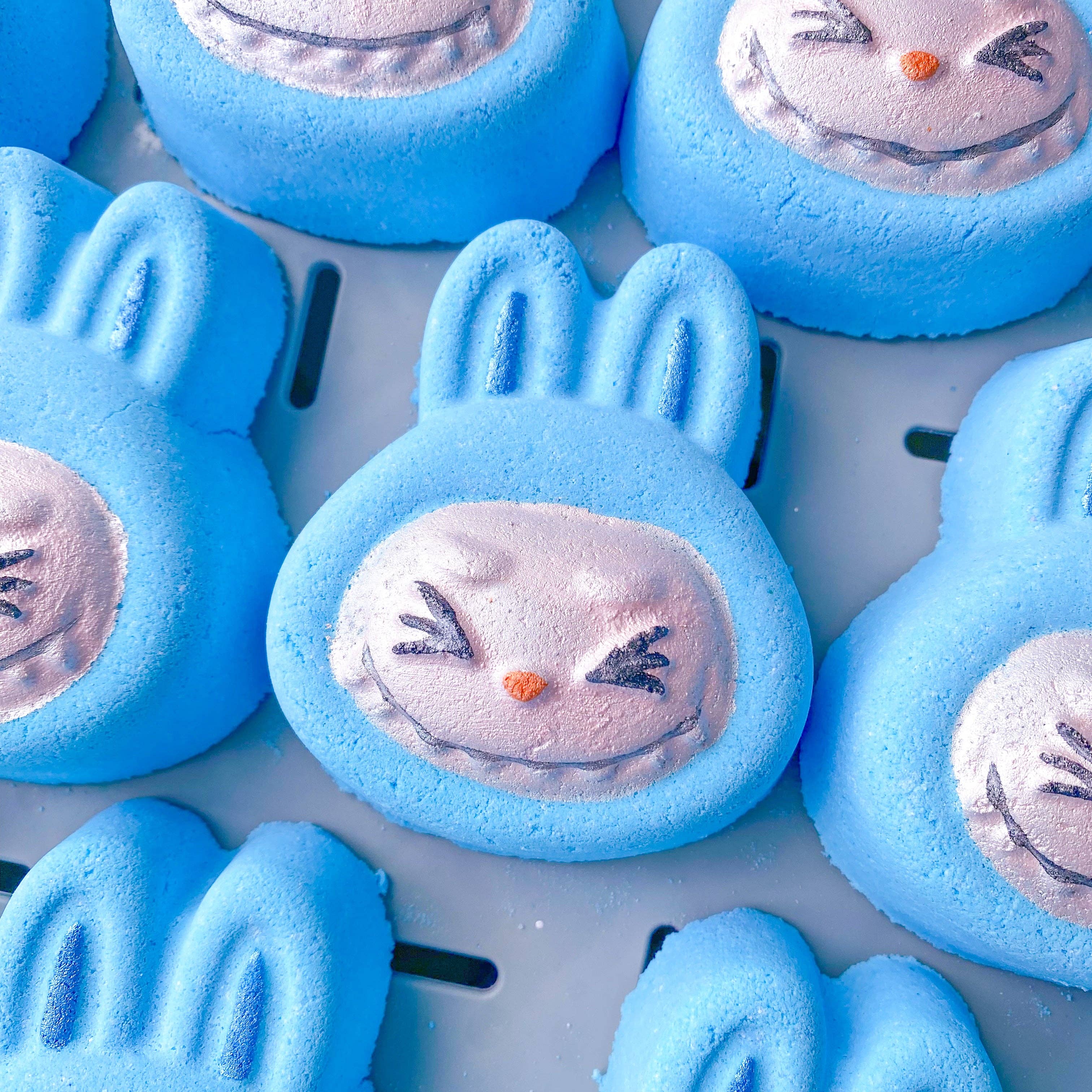 Labu Bath Bomb Blue – Fruity and Sweet Scent - REGN