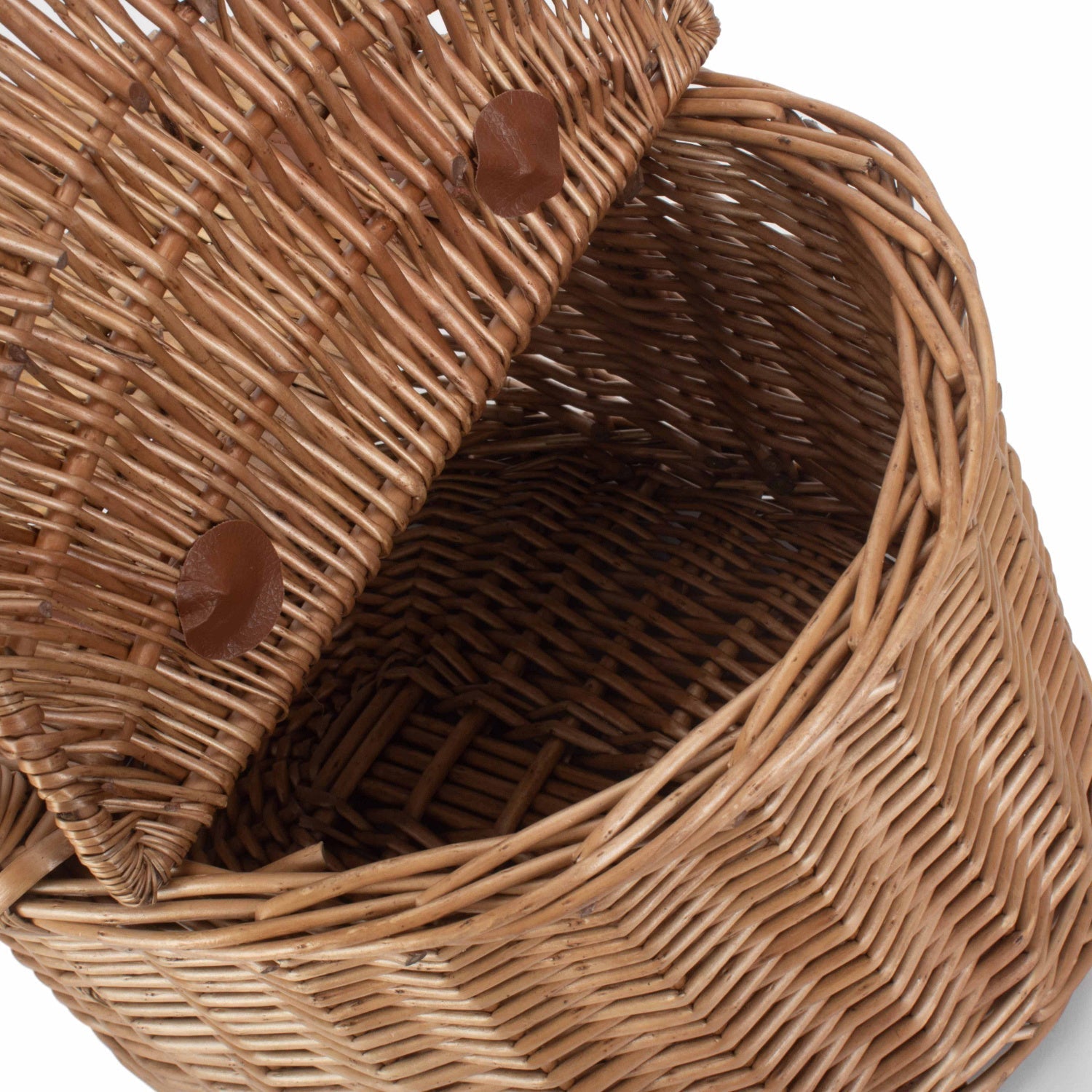 Light Steamed Willow Oval Lidded Picnic Hamper Basket - REGN