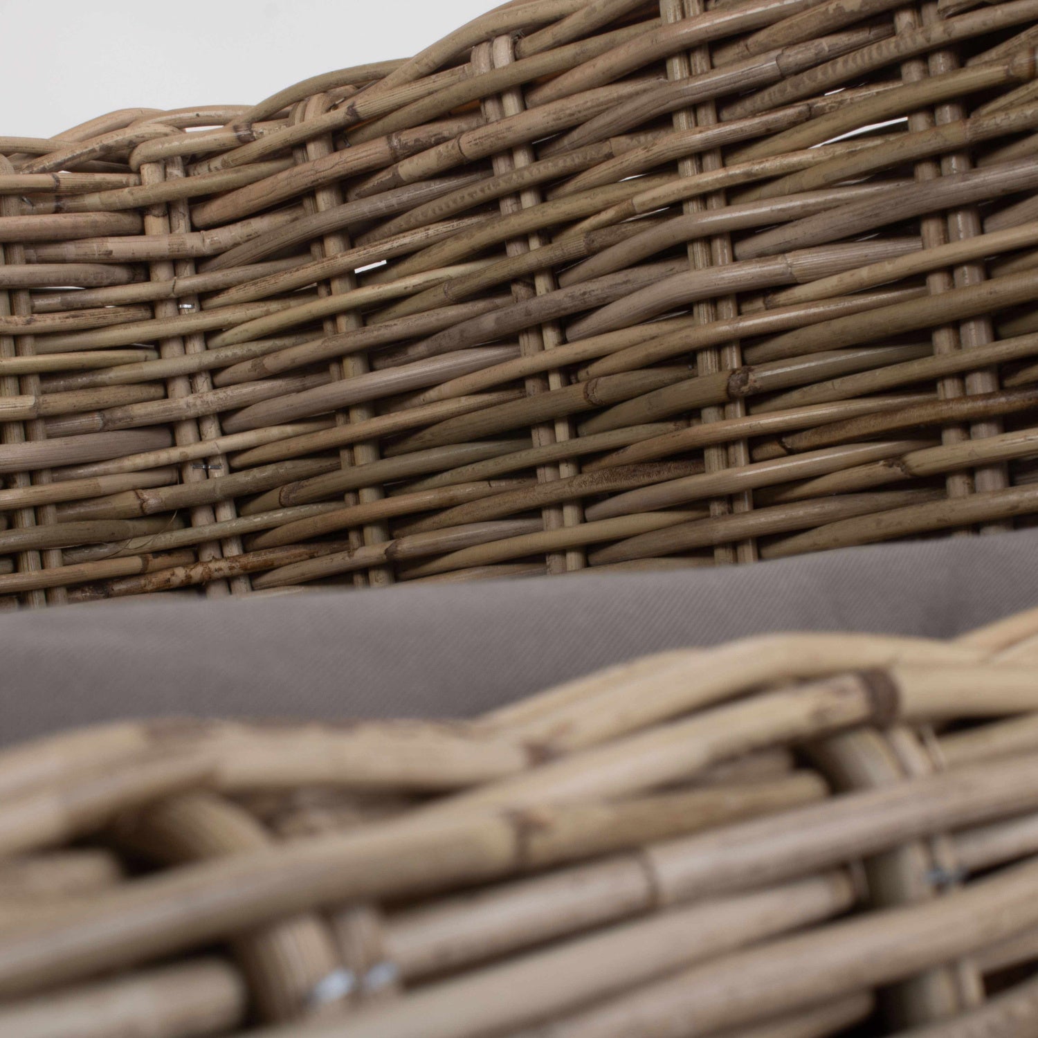 Luxury Rattan Dog Sofa Bed - Medium - REGN