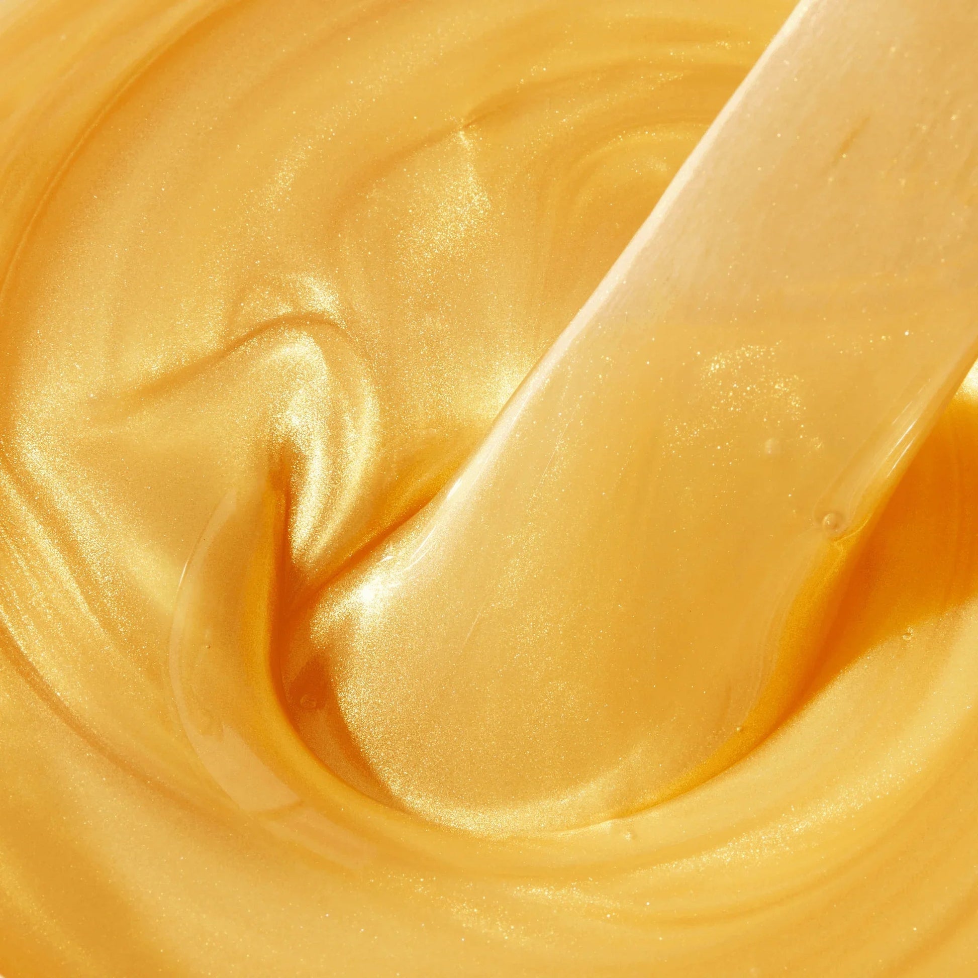 Luxury Silk Metallic Gold Warm Wax – 450g Professional Pot for Sensitive Skin - REGN
