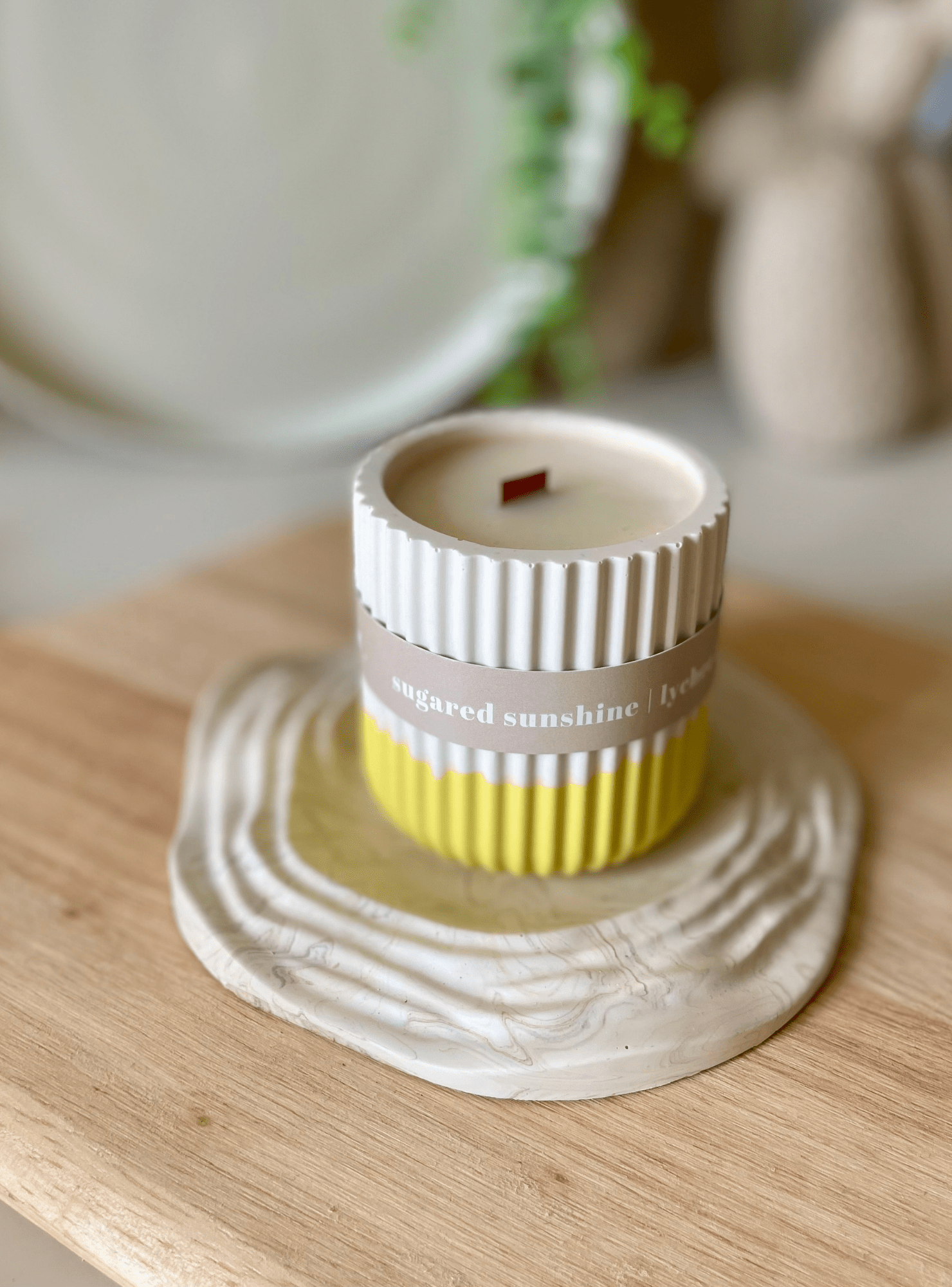 Lychee Stoneware Soy Candle – Fresh Fruity Tropical Candle - REGN