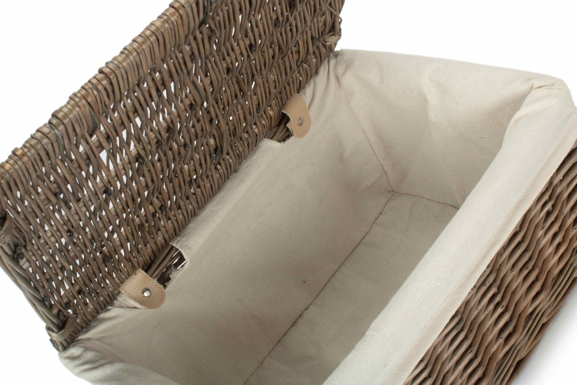 Medium Antique Wash Willow Storage Hamper with White Lining - REGN