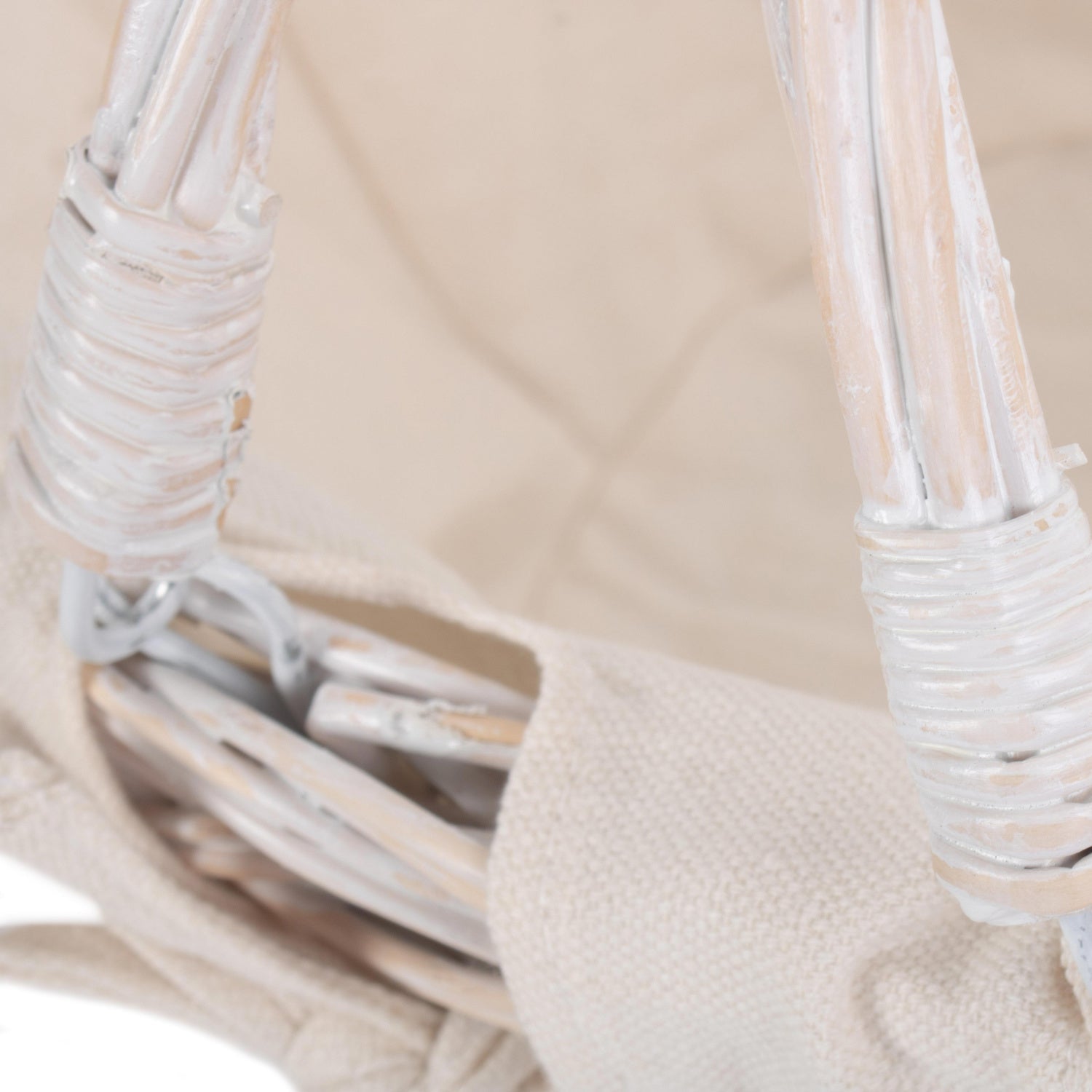 Medium White Swing Handle Shopper - White Lining - REGN