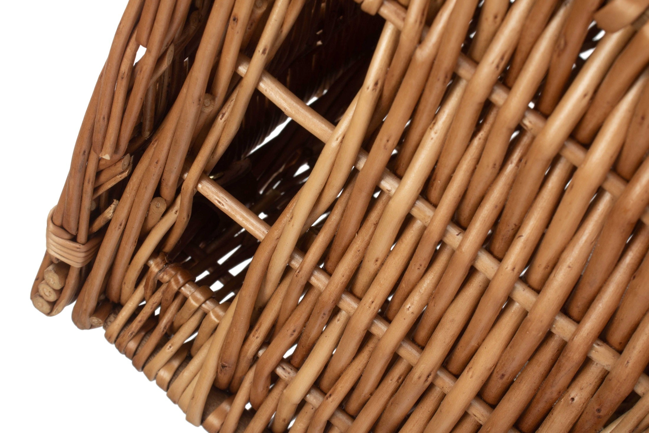 Medium Windsor Willow Hamper Basket – Light Steamed - REGN