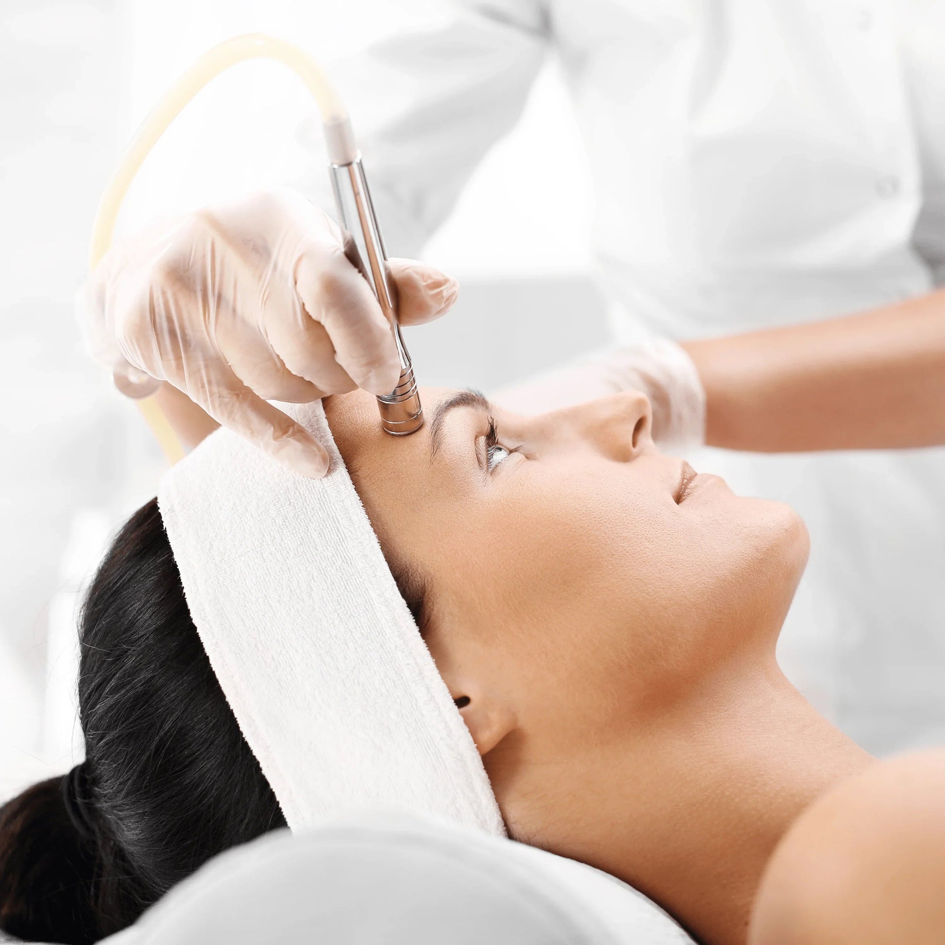 Microdermabrasion Course Editable Training Manual - REGN