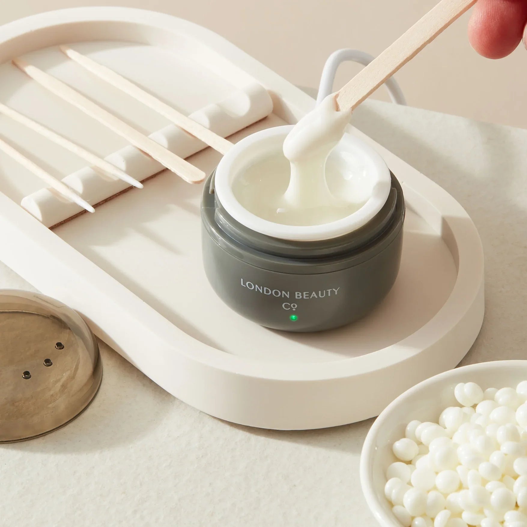 Mini Professional Wax Heater – USB Powered for Home & Mobile Use - REGN