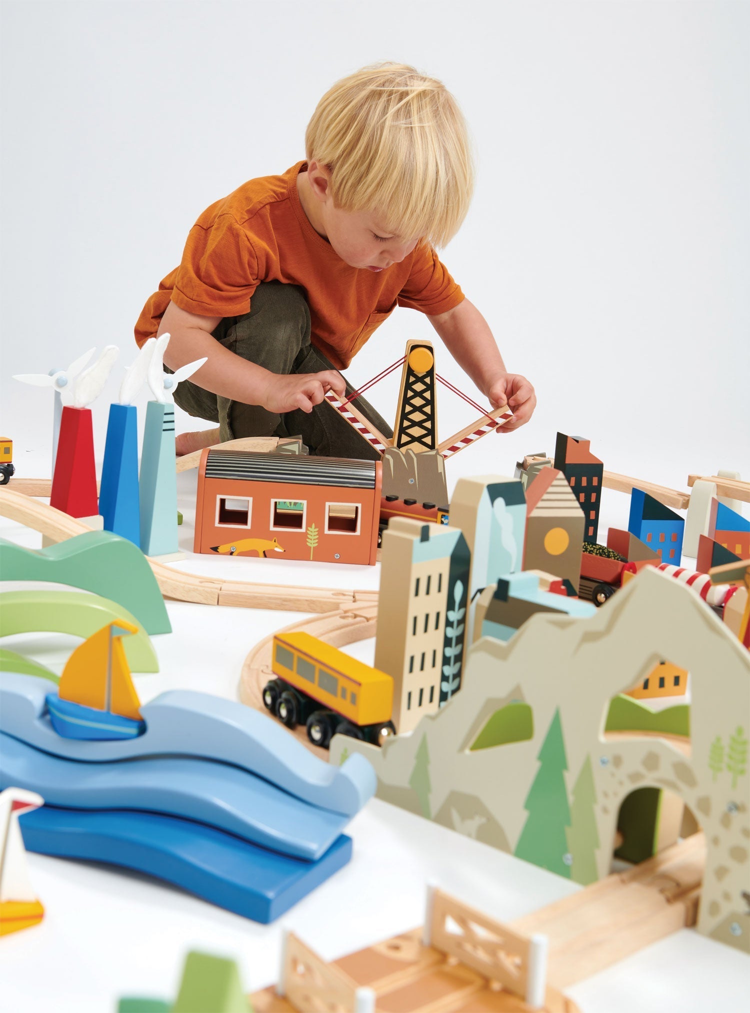 Mountain View Train Set - REGN