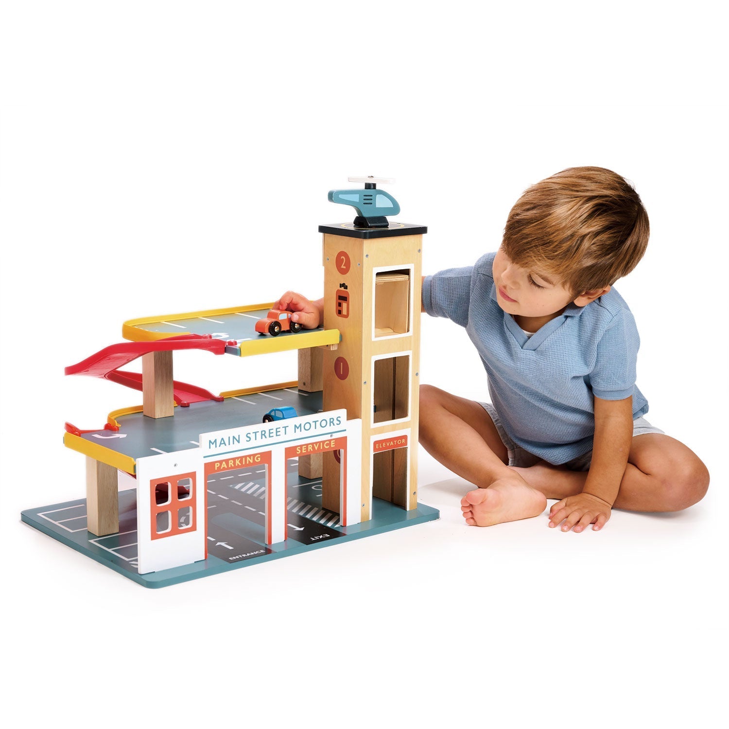 Multi Level Garage with Lift - REGN