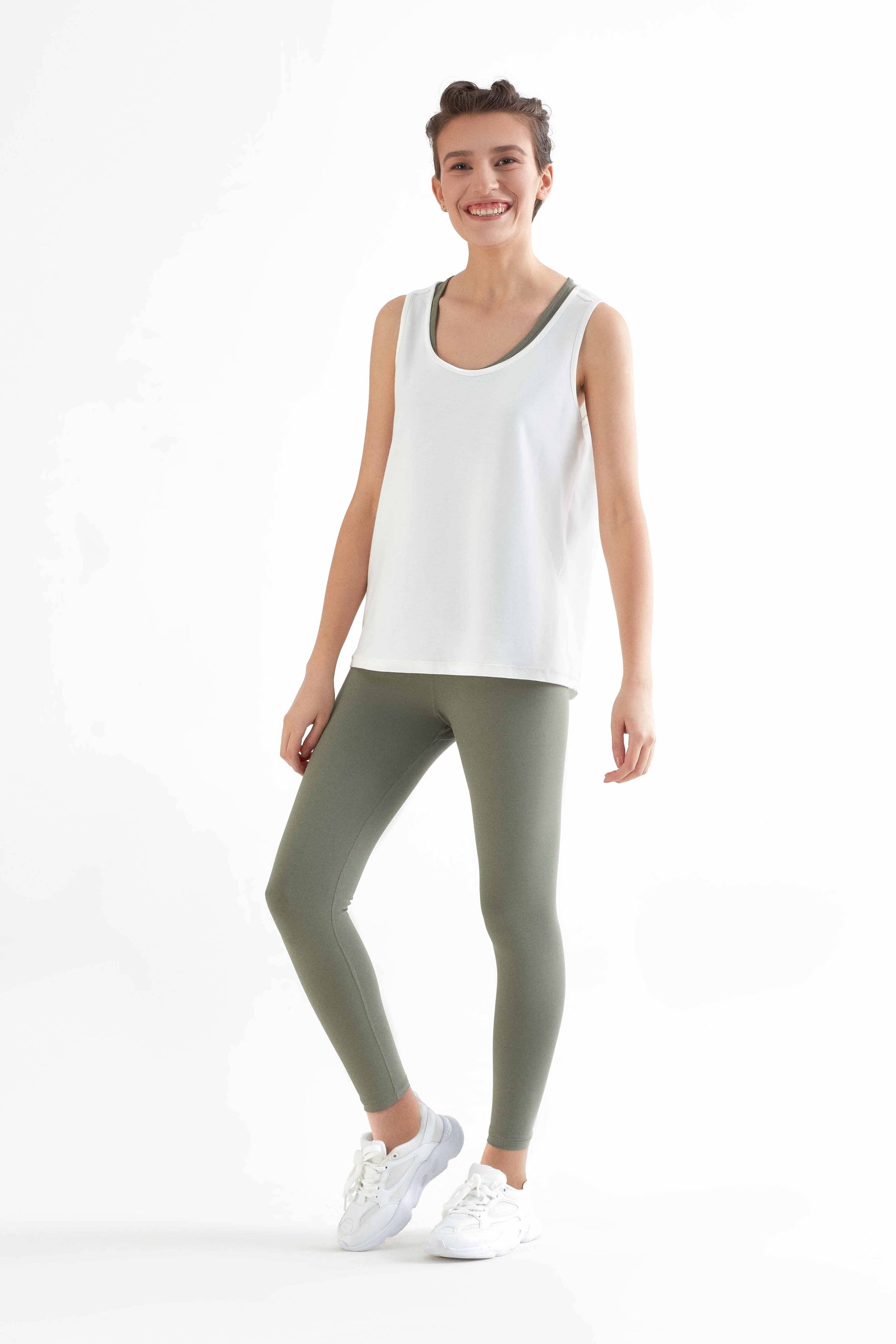 Organic 7/8 Stretch Leggings: Womens - REGN