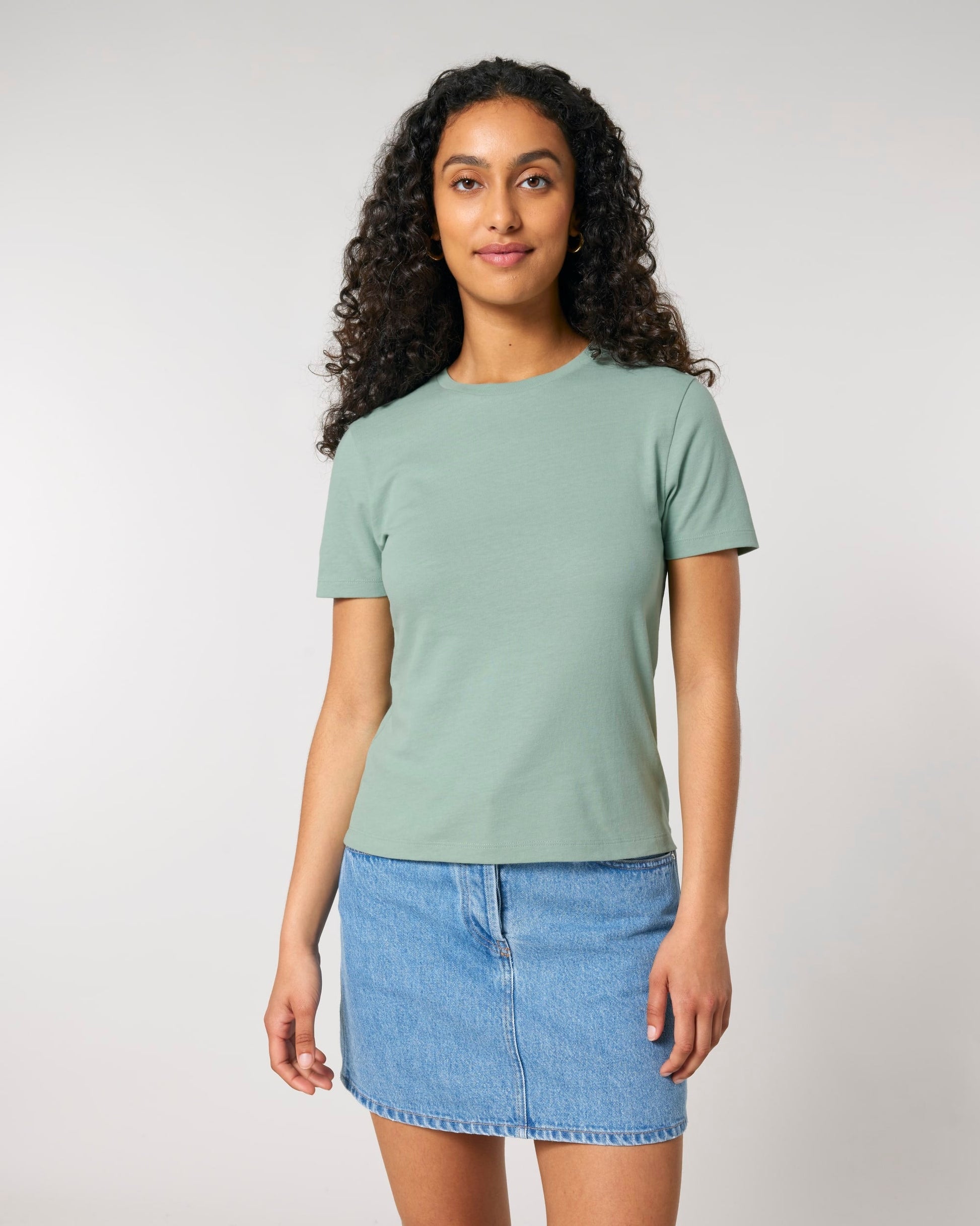 Organic Colours Fitted T-shirt: Womens - REGN