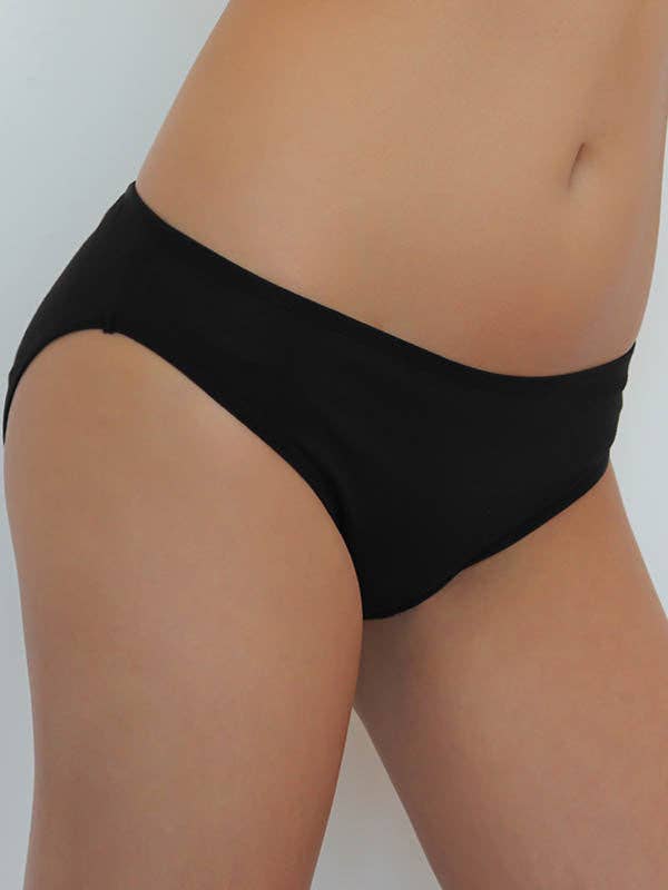 Organic Cotton Classic Briefs: Womens - REGN