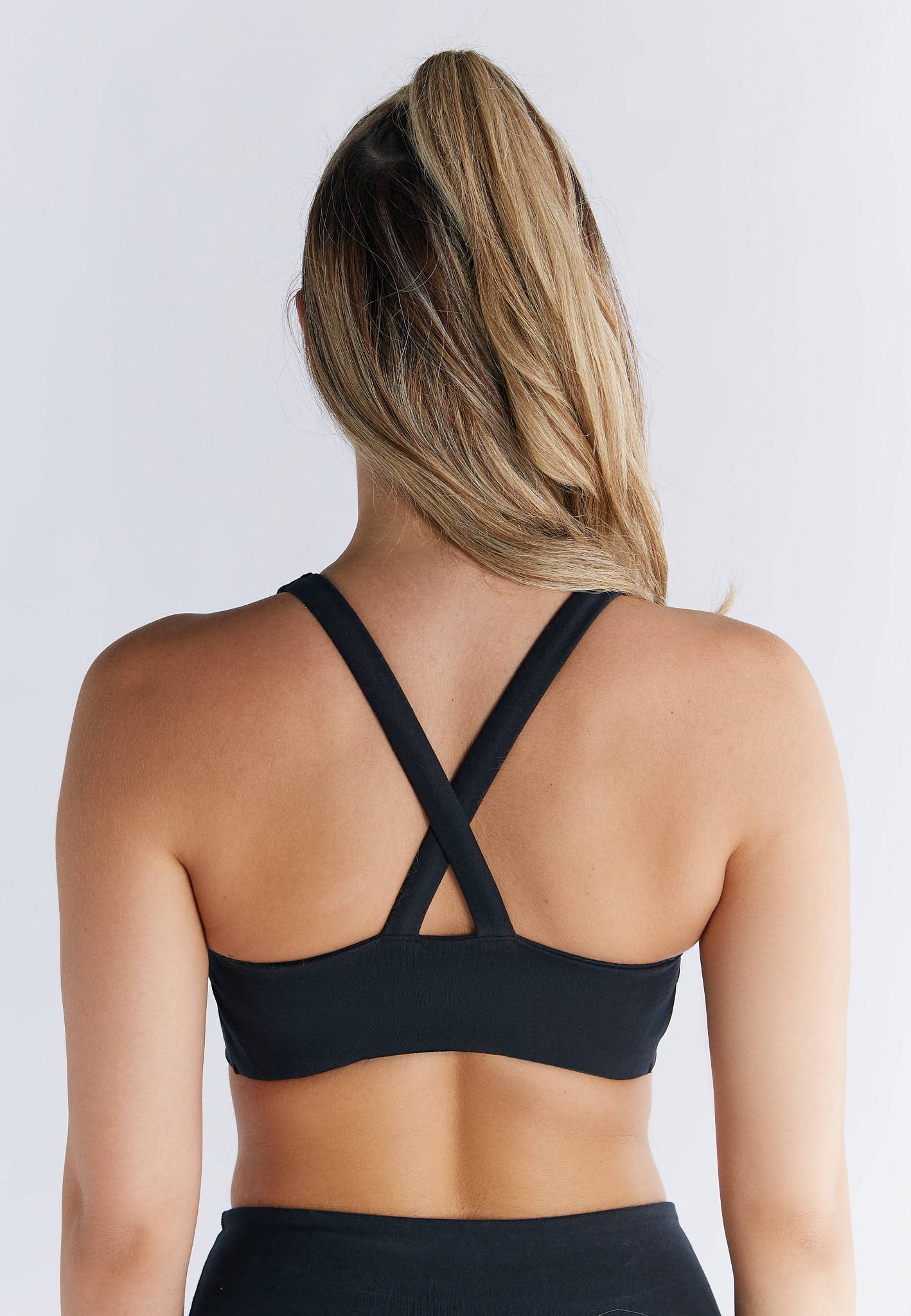 Organic Cotton & Recycled Elastane Padded V-neck Sports Bra - REGN