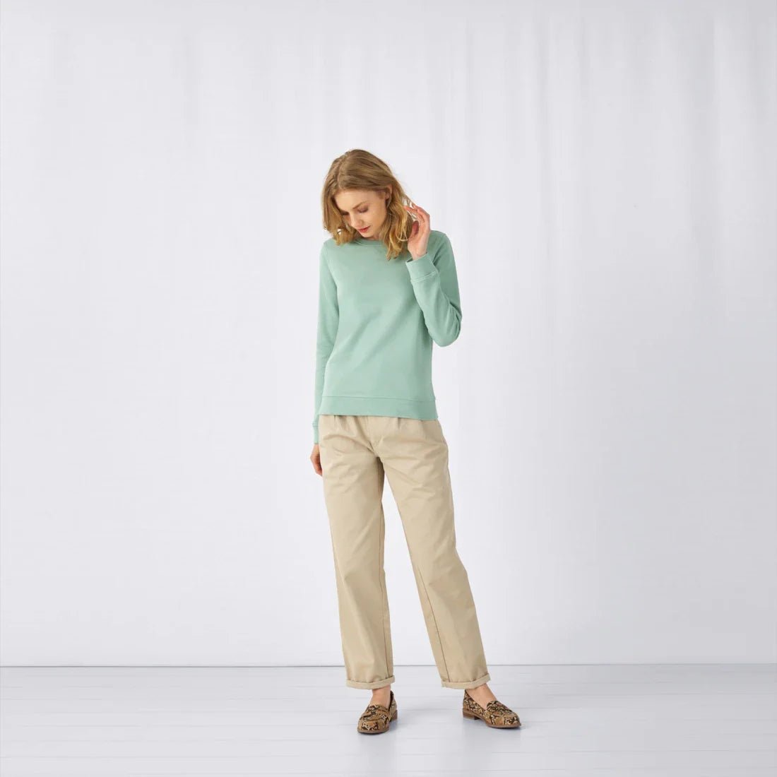 Organic Essential Sweatshirt: Womens - REGN