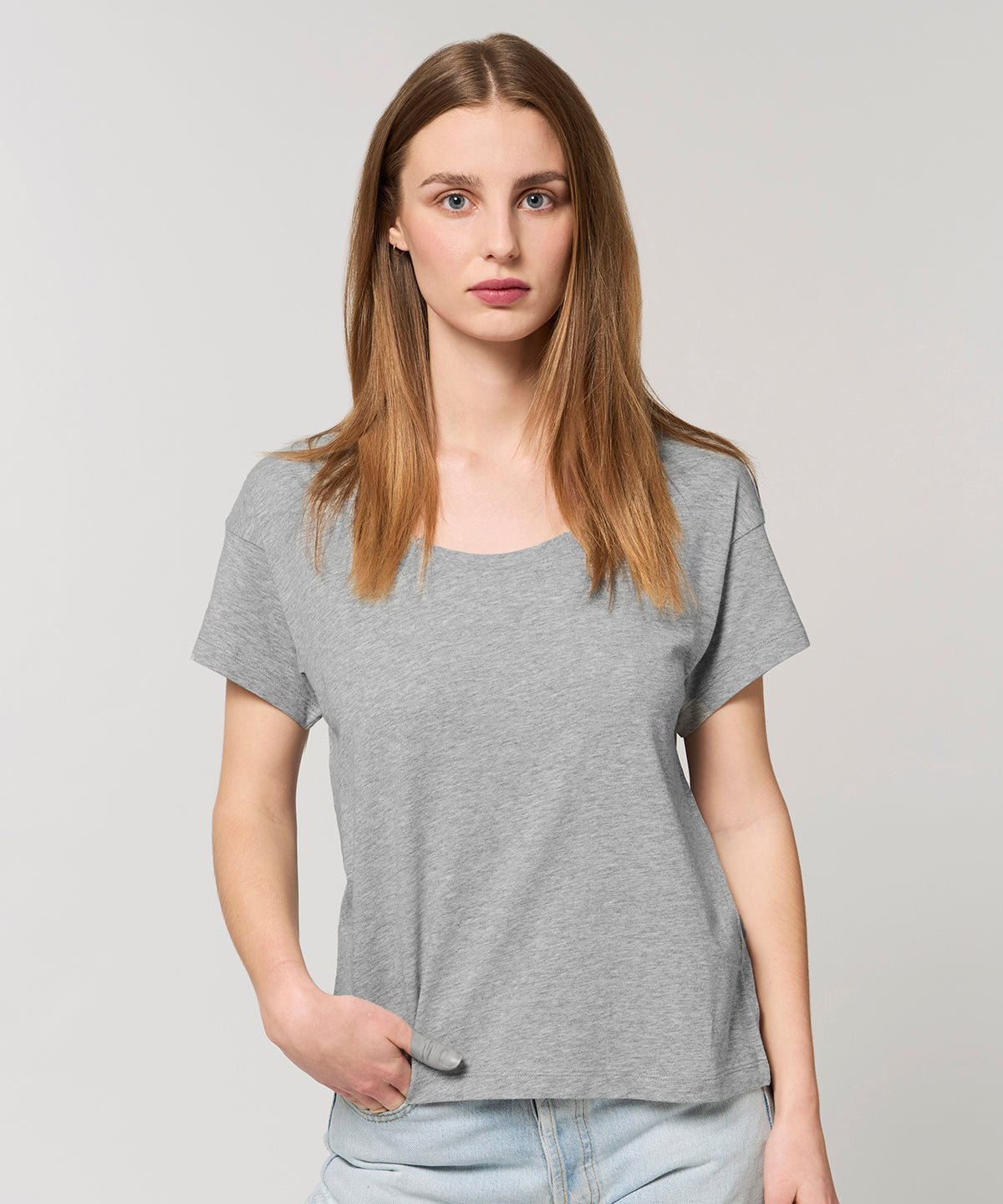 Organic Scoop Neck T-shirt: Womens - REGN