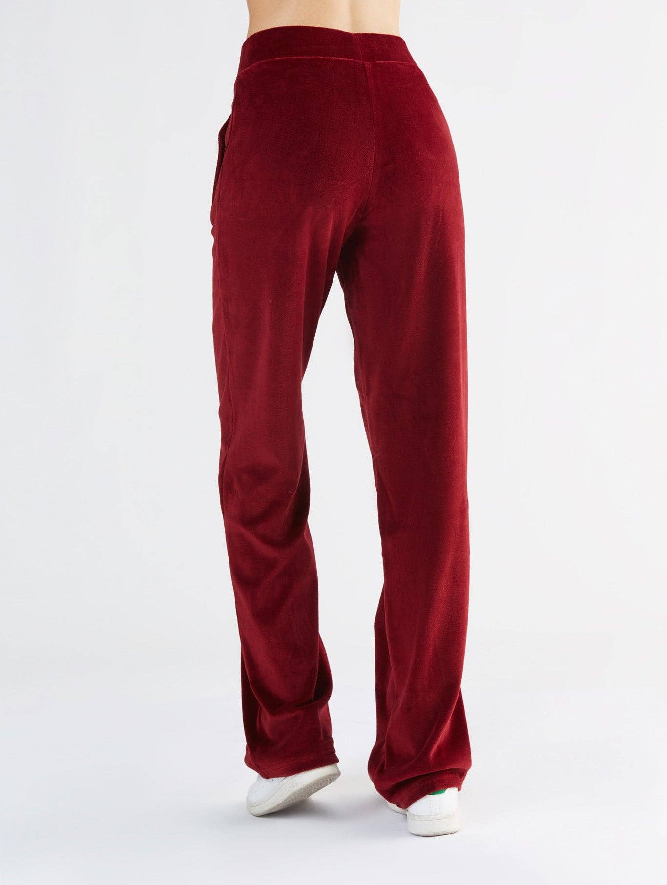 Organic Soft Fleece Straight Cut Sweatpants: Womens - REGN