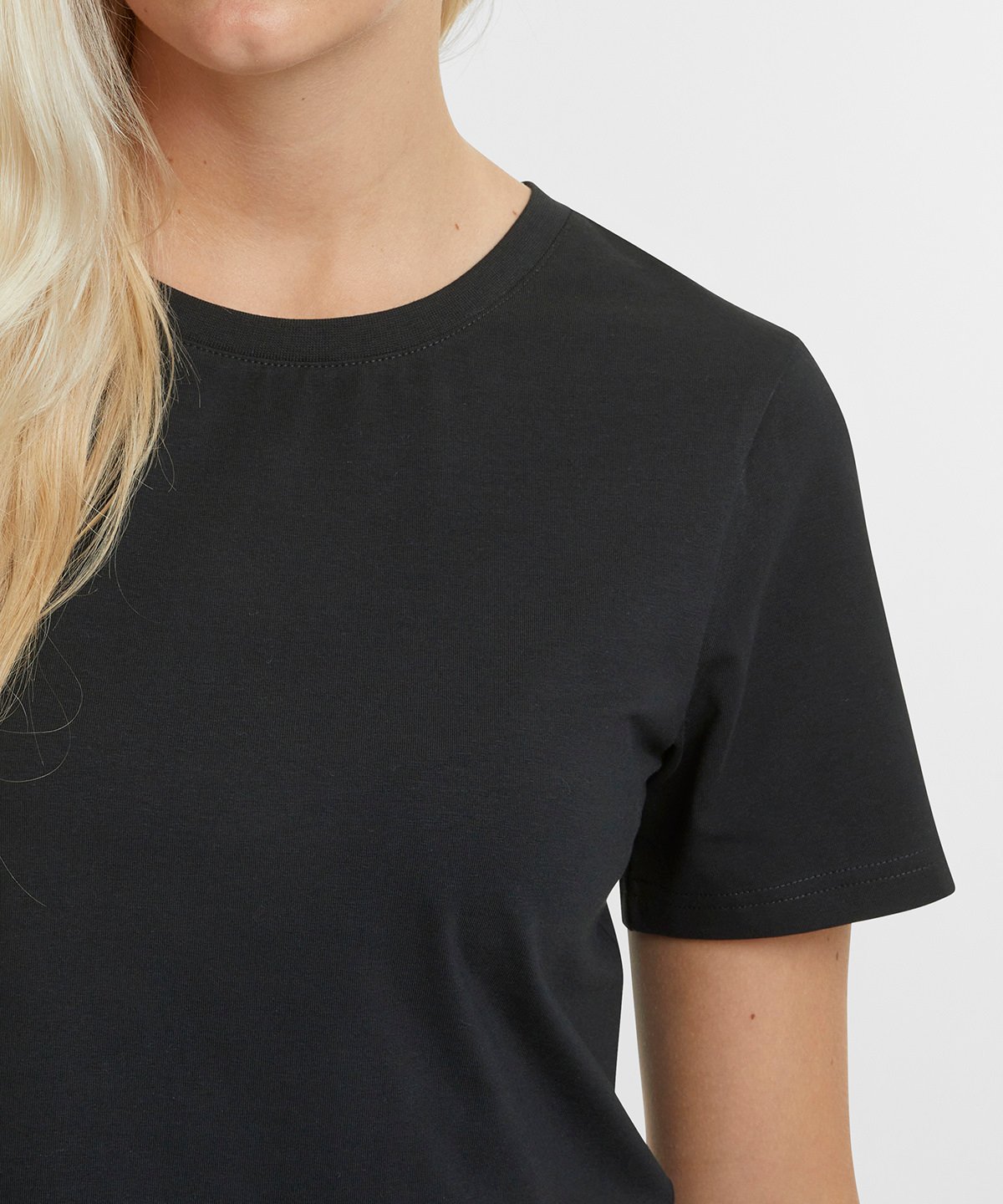 Organic Stretch Cropped T-shirt: Womens - REGN