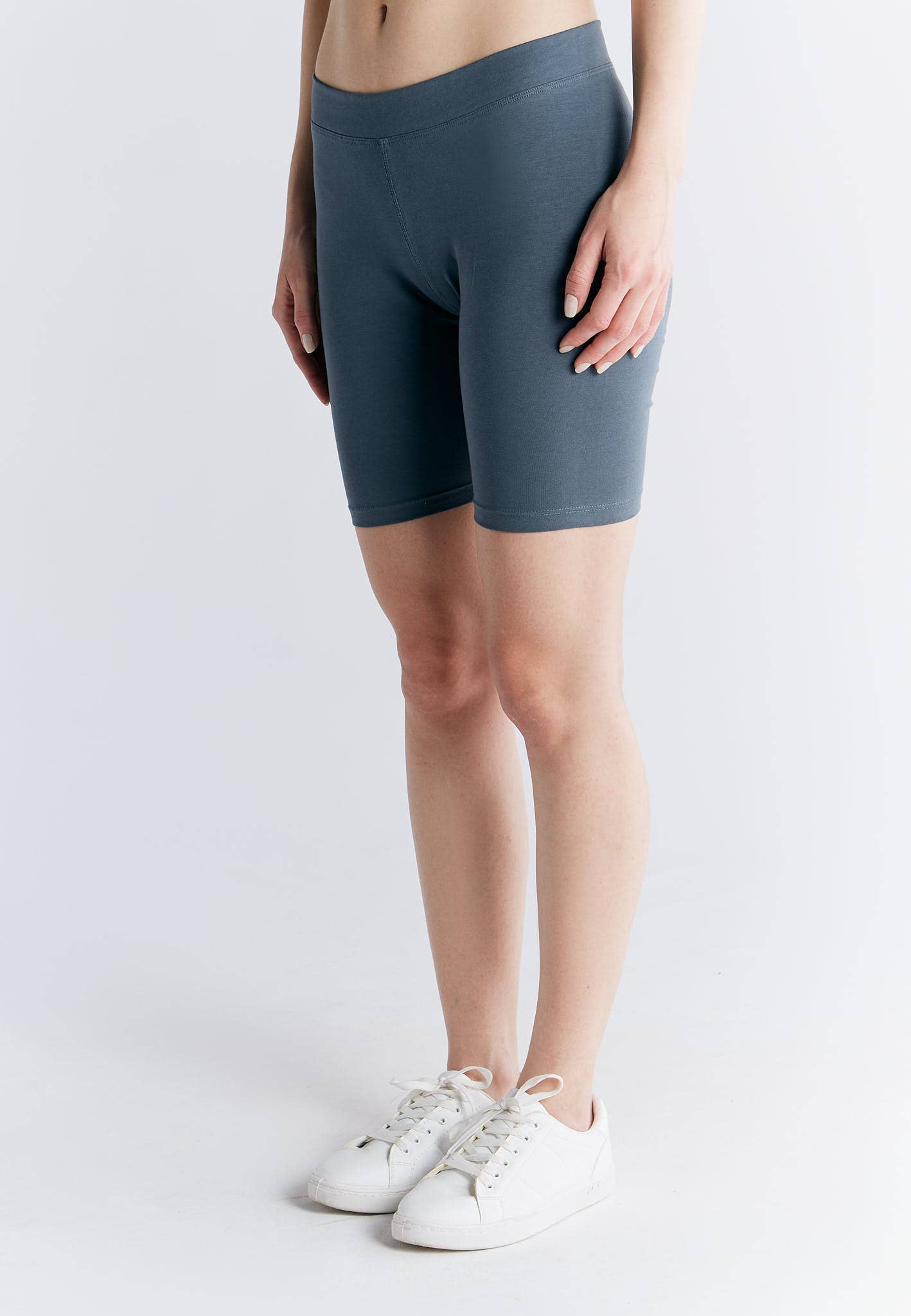 Organic Stretch Shorts: Womens - REGN