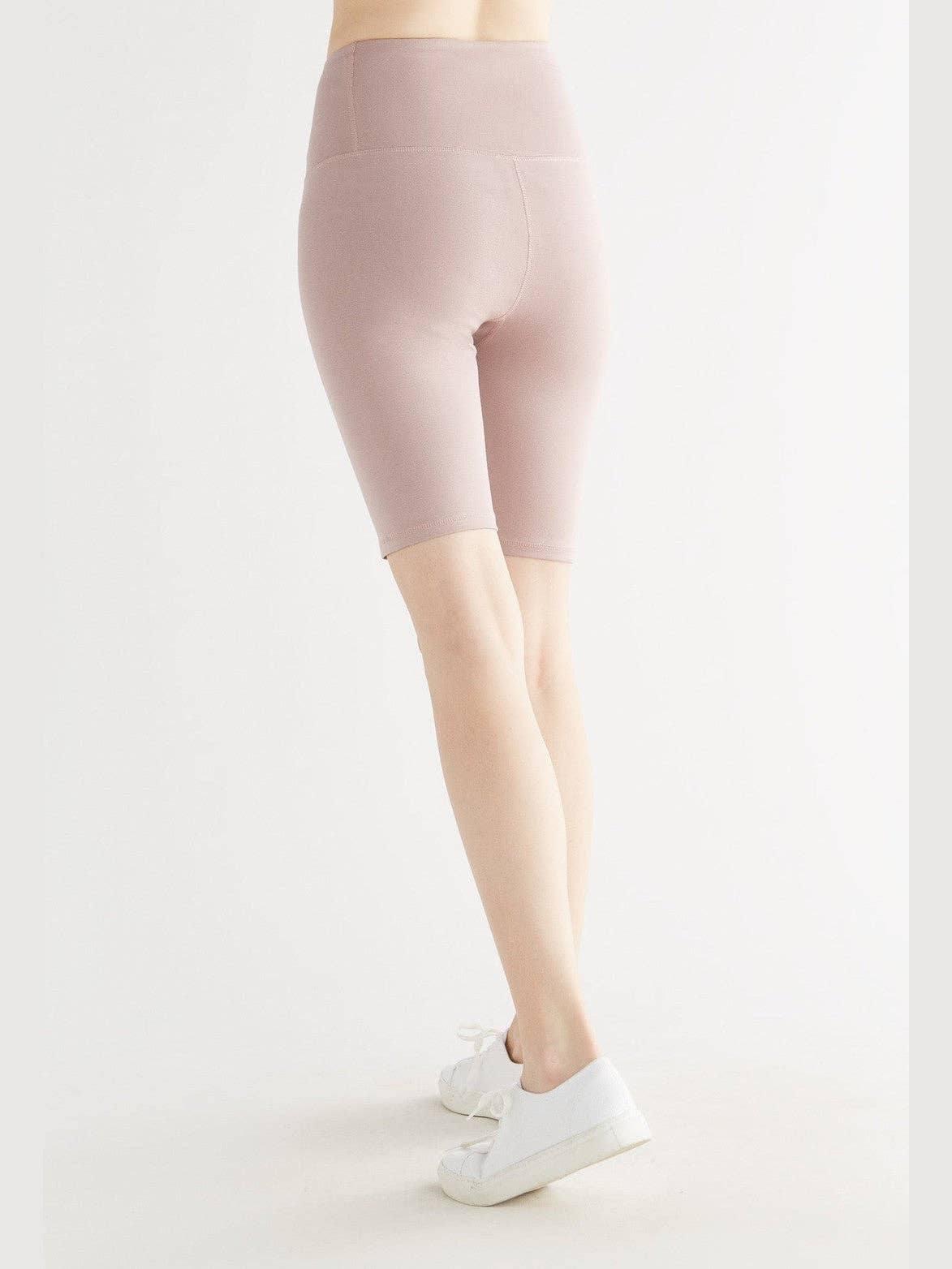 Organic Stretch Shorts: Womens - REGN