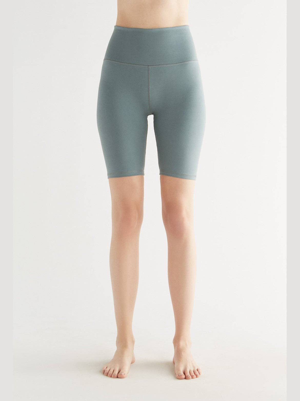 Organic Stretch Shorts: Womens - REGN