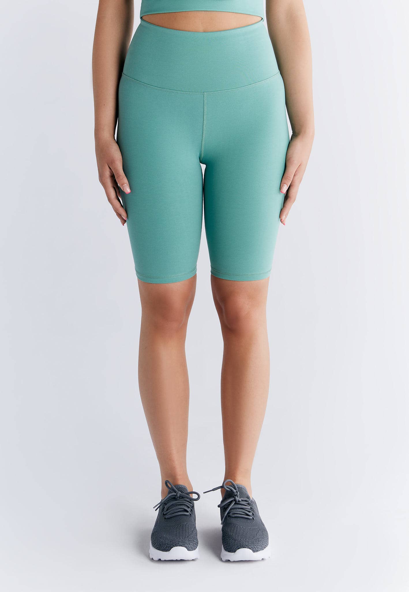 Organic Stretch Shorts: Womens - REGN