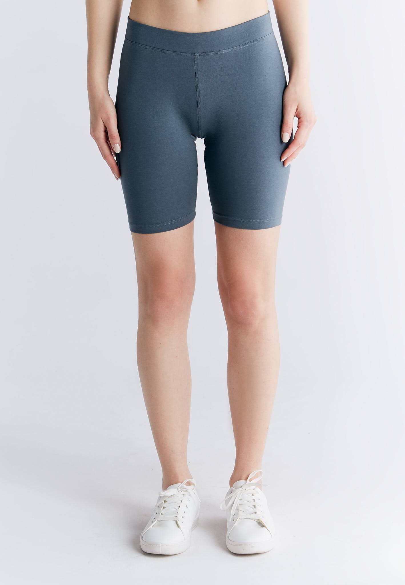 Organic Stretch Shorts: Womens - REGN
