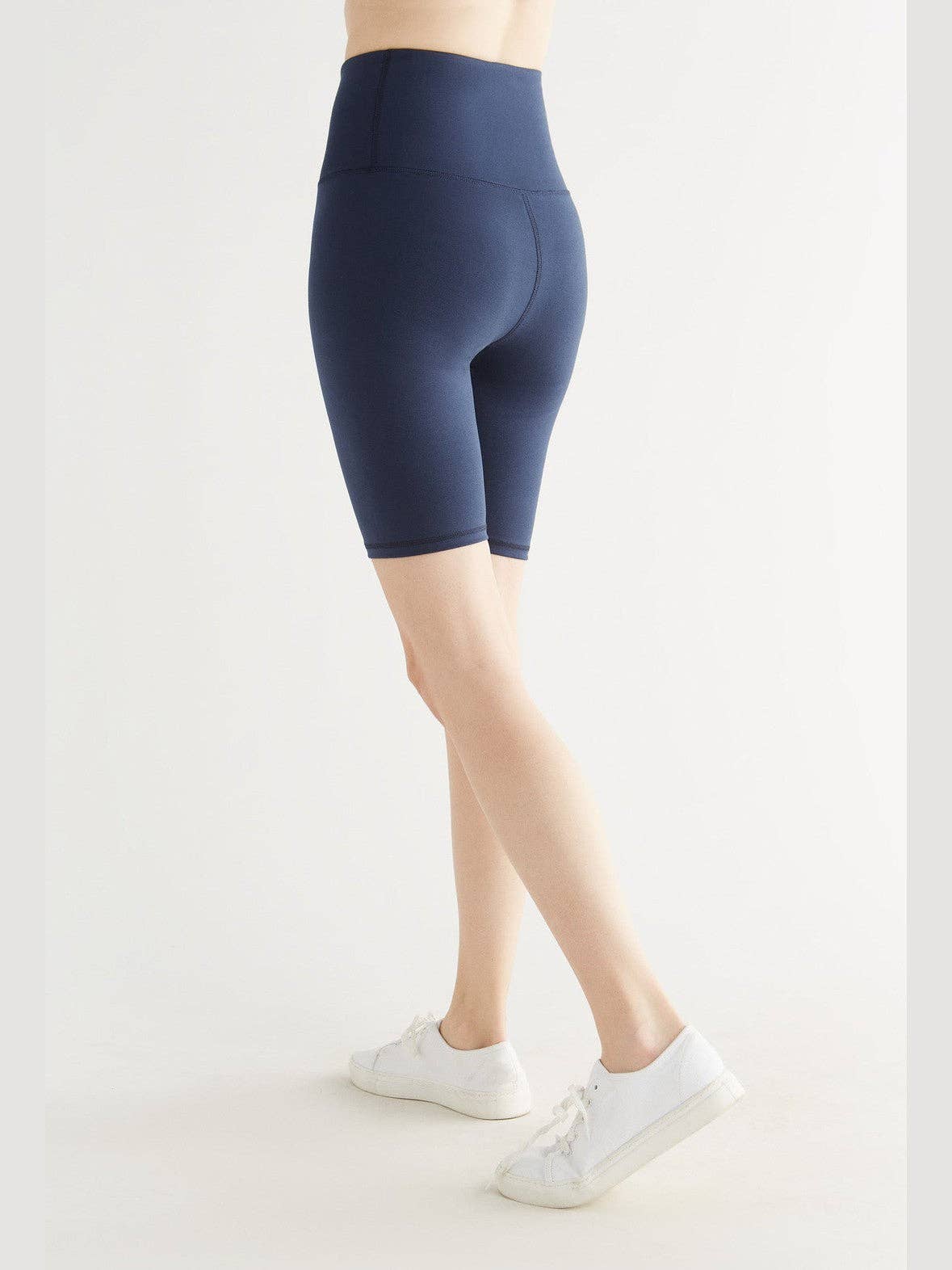 Organic Stretch Shorts: Womens - REGN
