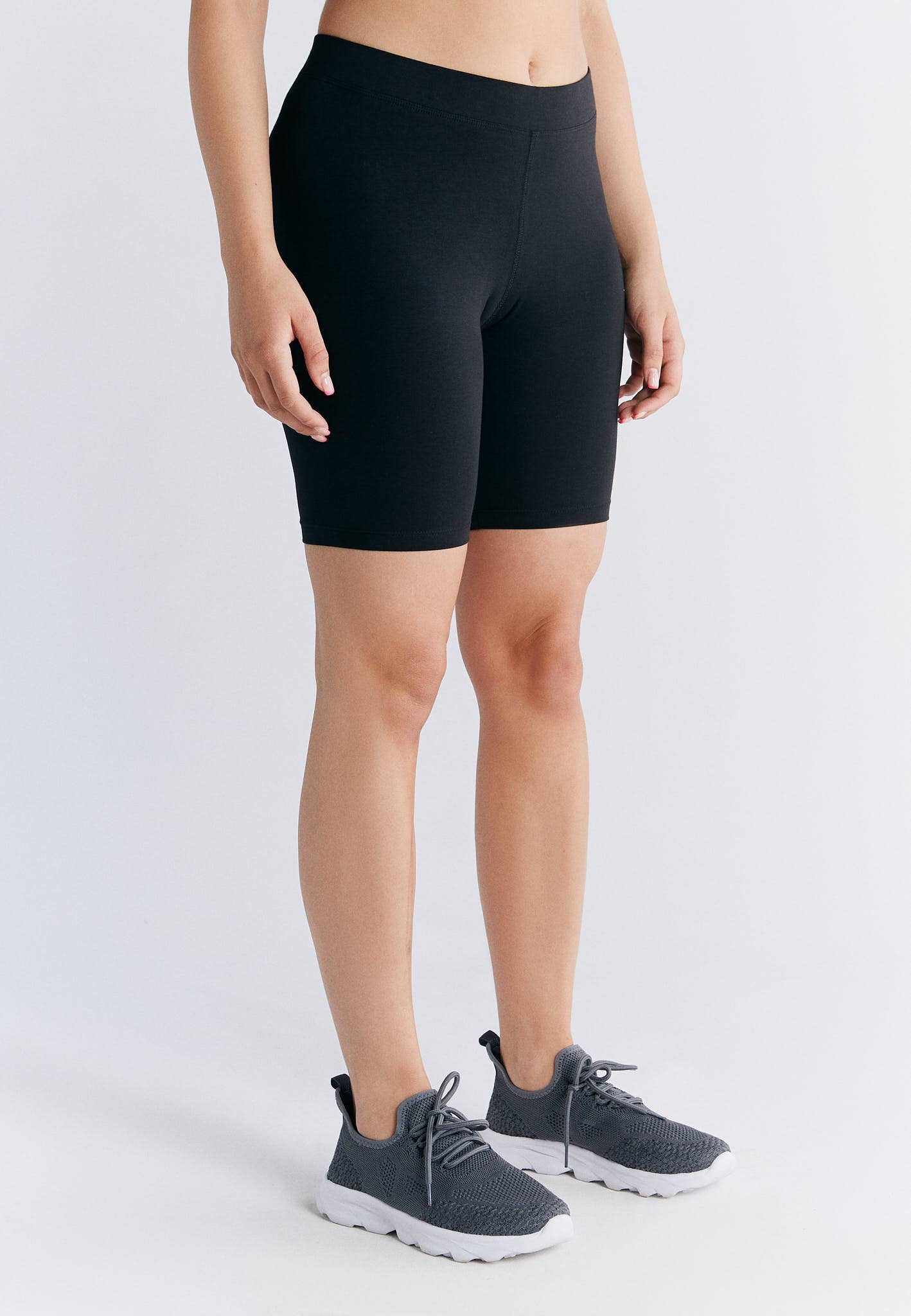 Organic Stretch Shorts: Womens - REGN