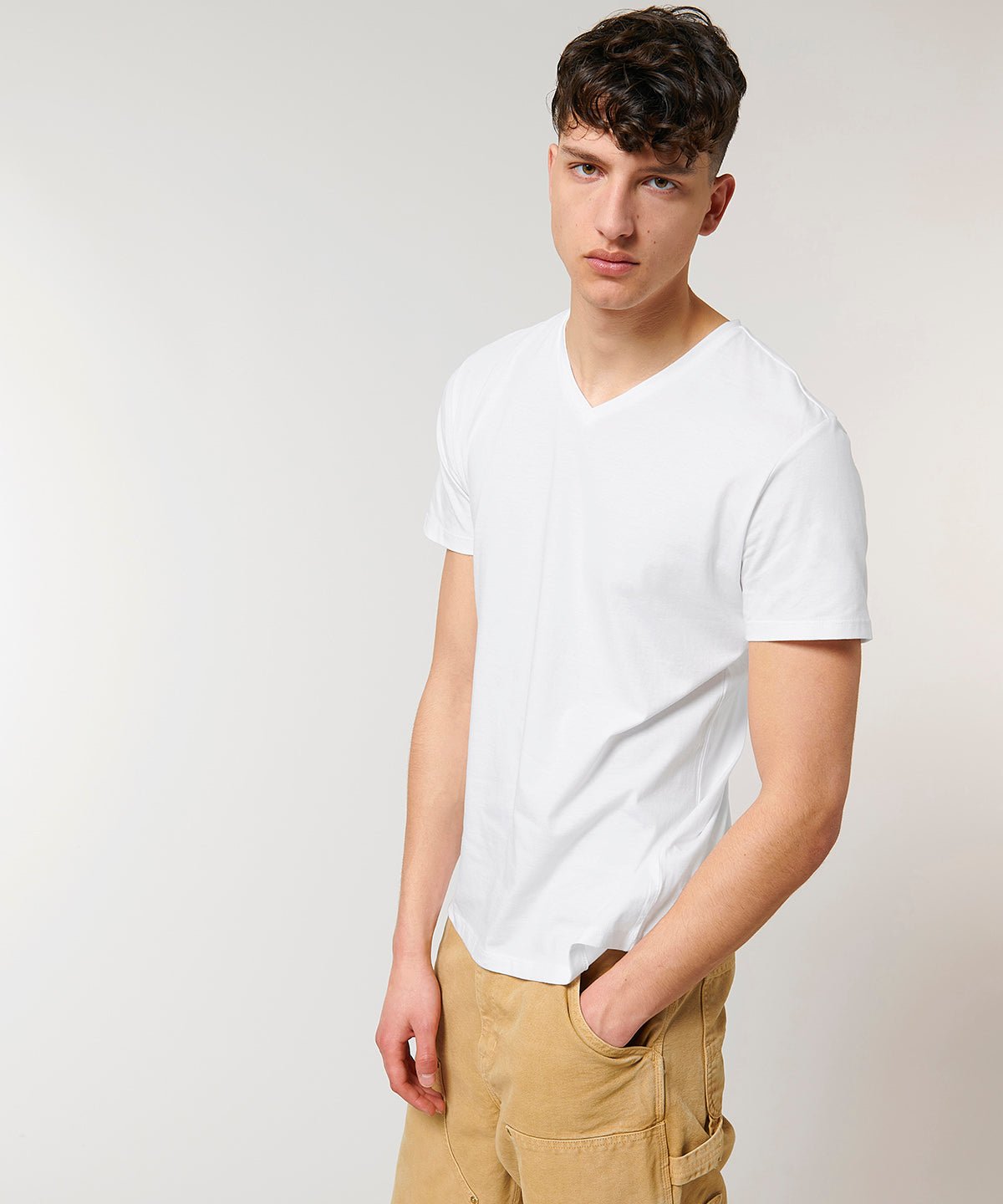 Organic V-neck T-shirt - REGN