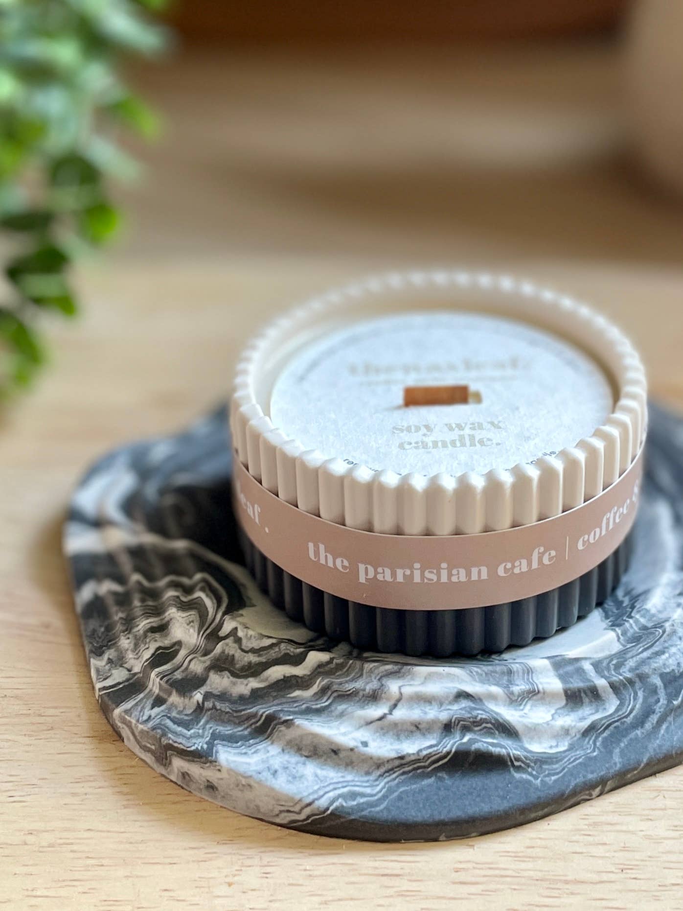 Parisian Café Luxury Soy Candle – Coffee & Croissant Morning Scent - REGN