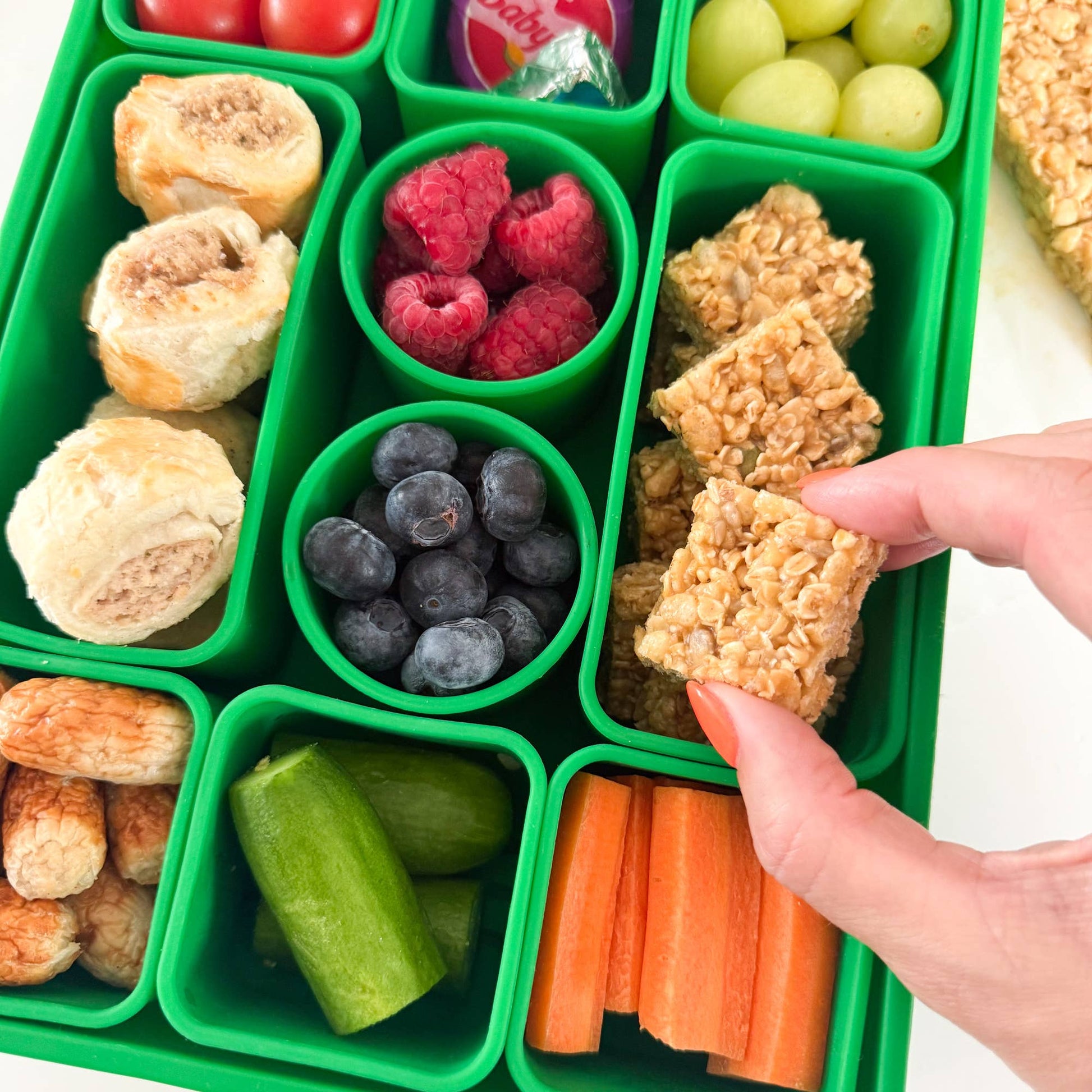 Pick Plates Snackle Box Silicone Snack Box – 10 Compartment Food Container - REGN