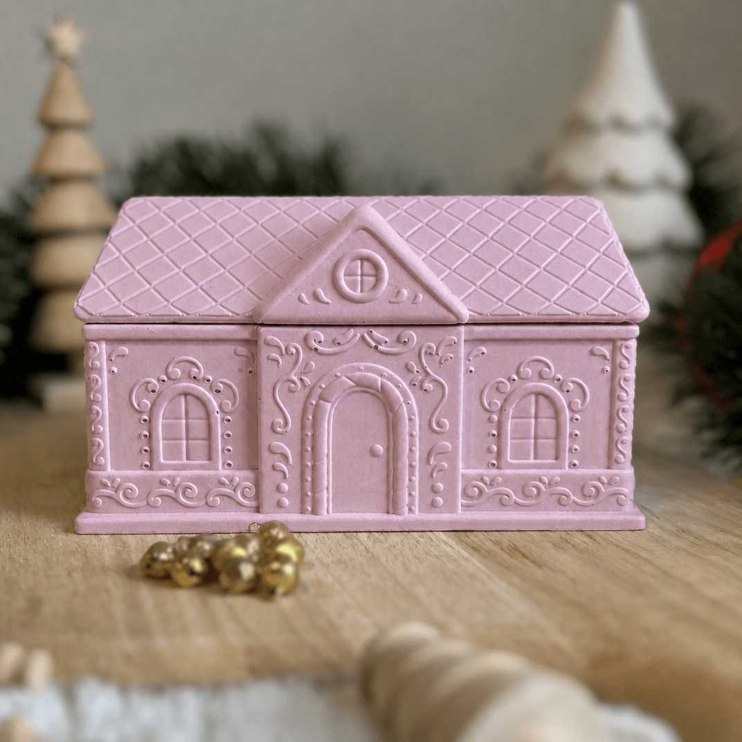 Pink Christmas Cottage Soy Wax Candle – Peppermint Candy Cane | 64 Hour Burn - REGN