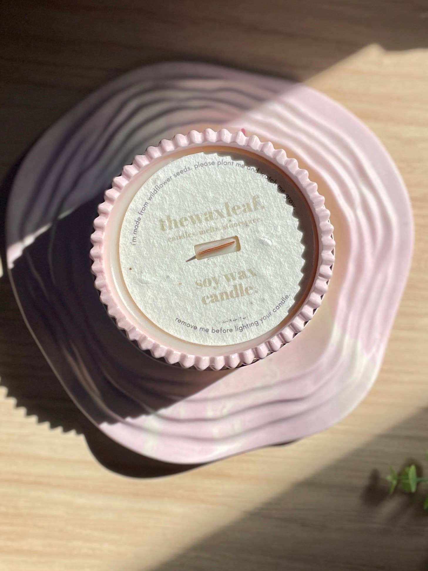 Pink Lemonade Stoneware Soy Candle – Raspberry & Lemon Burst - REGN