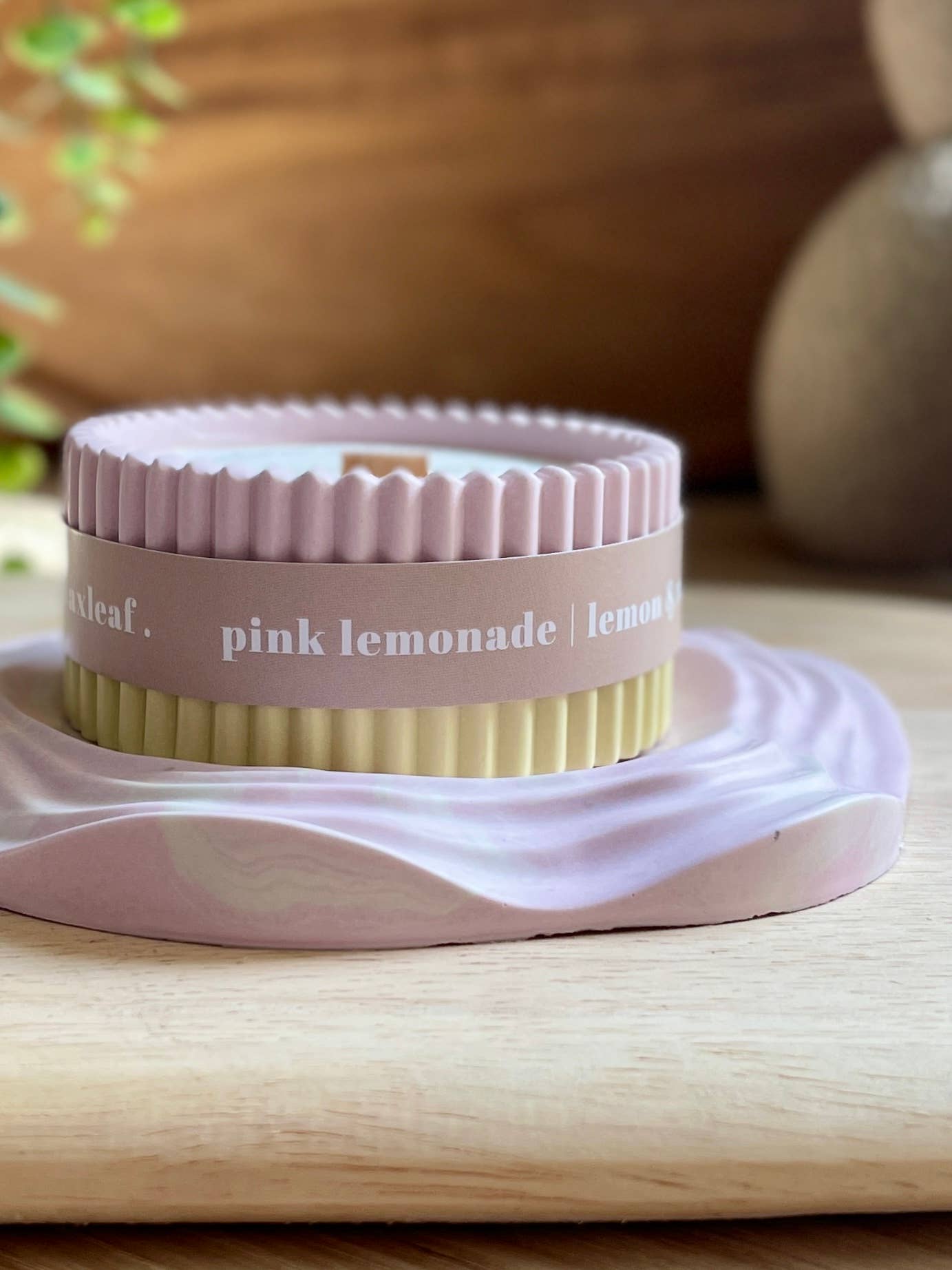 Pink Lemonade Stoneware Soy Candle – Raspberry & Lemon Burst - REGN