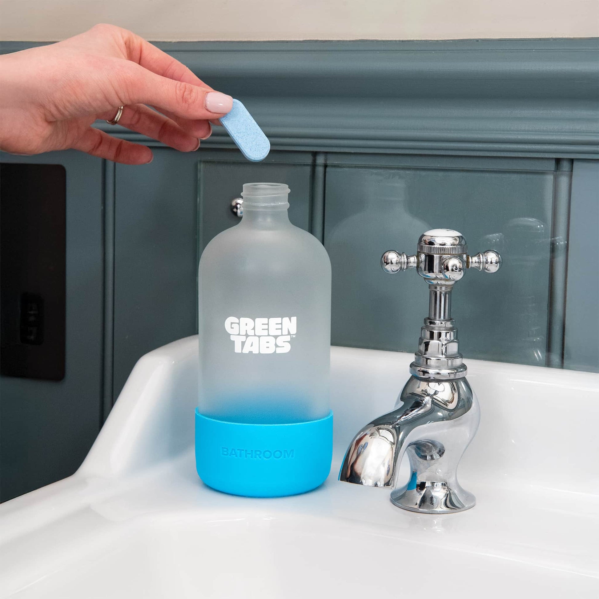 Plant - Powered Bathroom Cleaner GreenTabs™ – Plastic - Free, Vegan & Eco - Friendly Starter Kit - REGN