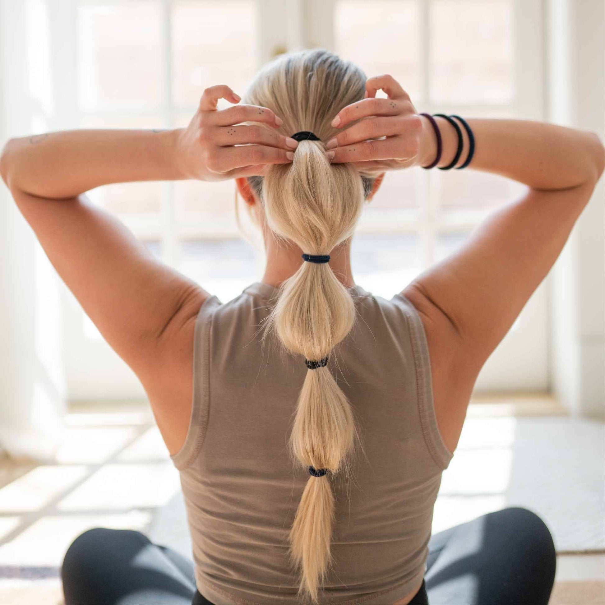 Plastic - Free Round Hair Ties for Medium to Thick Hair – Black - REGN