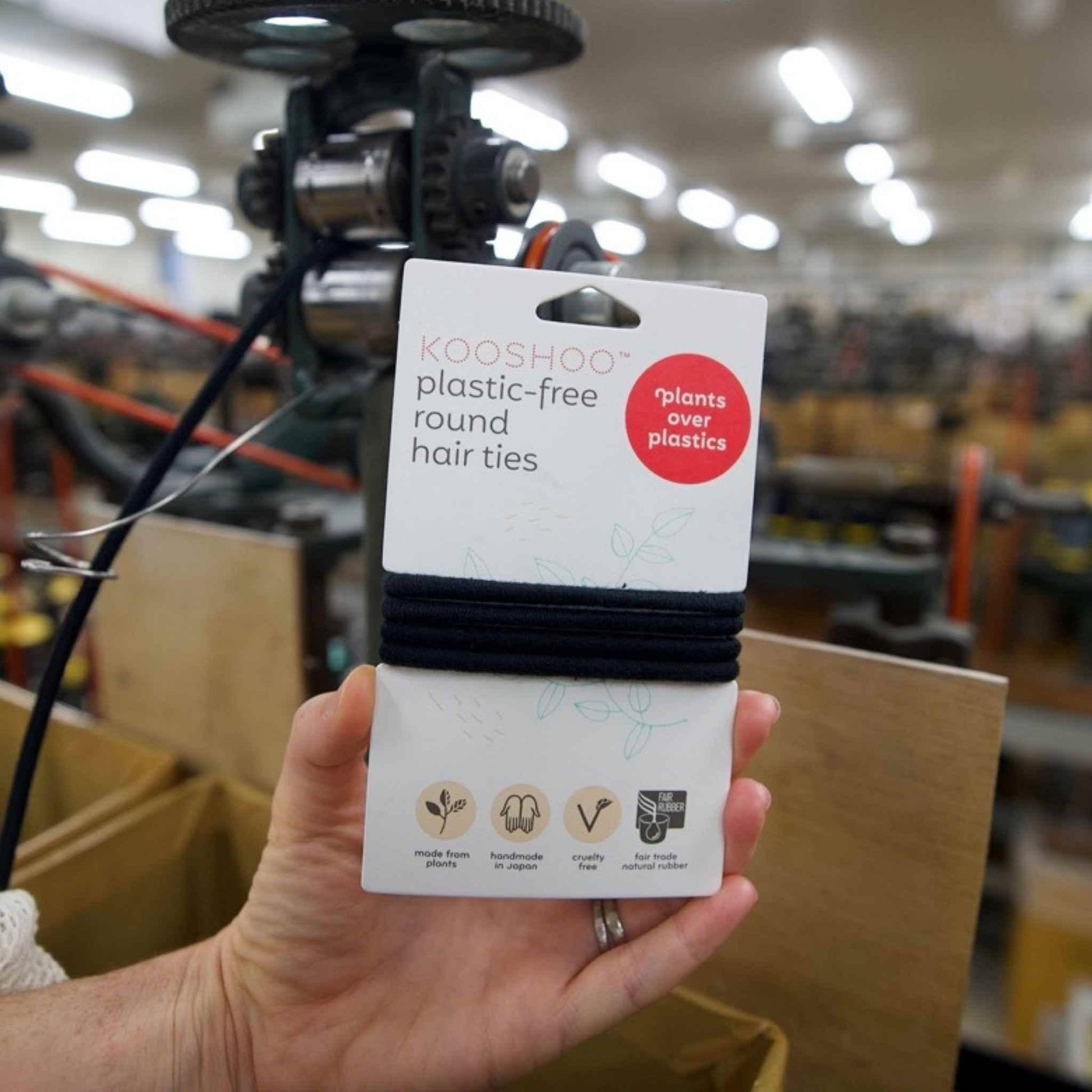 Plastic - Free Round Hair Ties for Medium to Thick Hair – Black - REGN