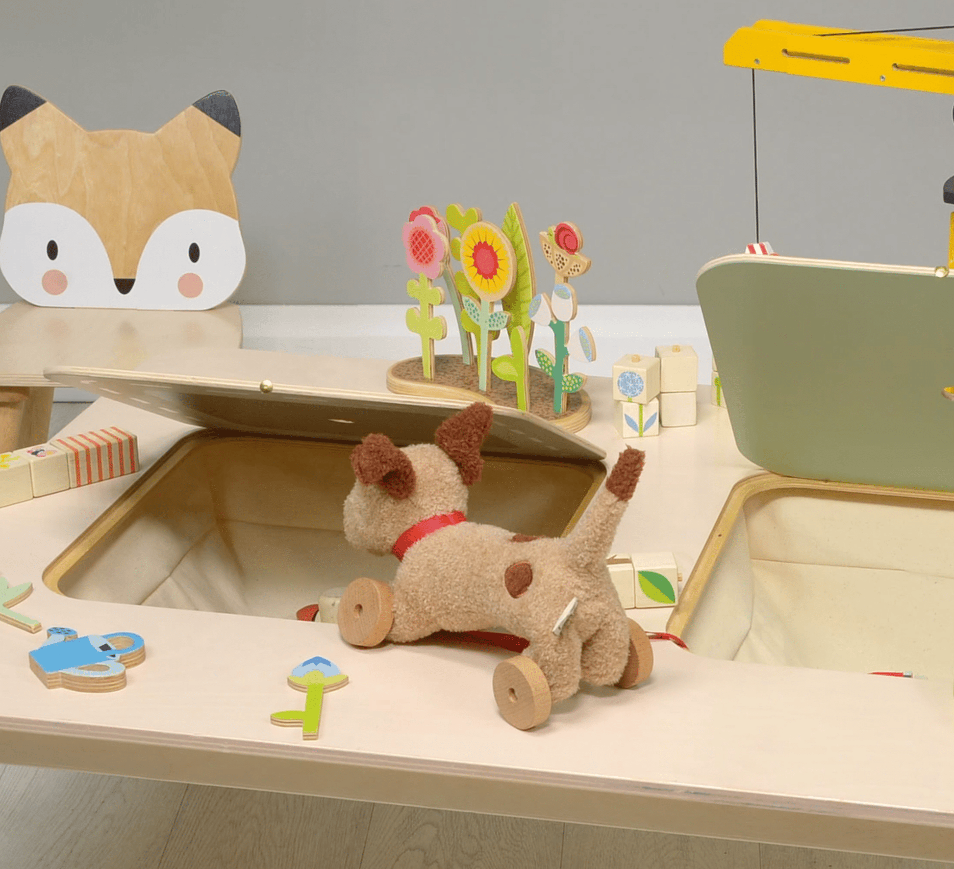 Play Table - REGN